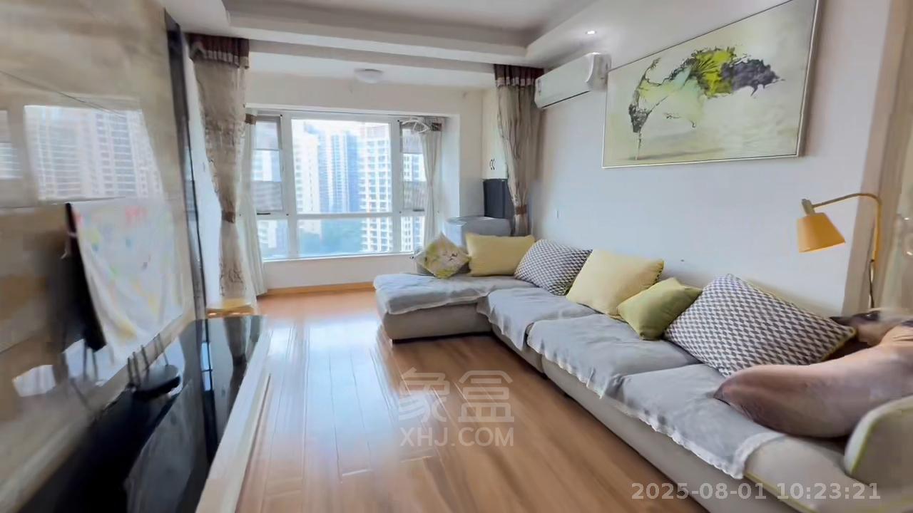 美的城三期  2室2厅1卫    1800.0元/月室内图