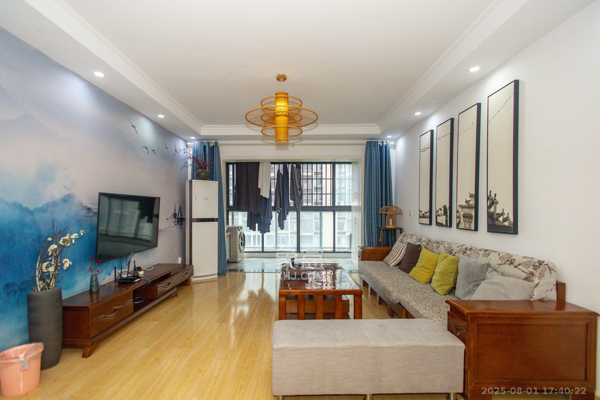 蓝山郡 3室2厅2卫 2400.0元/月 蓝山郡 3室2厅2卫 2400.0元/月室内图