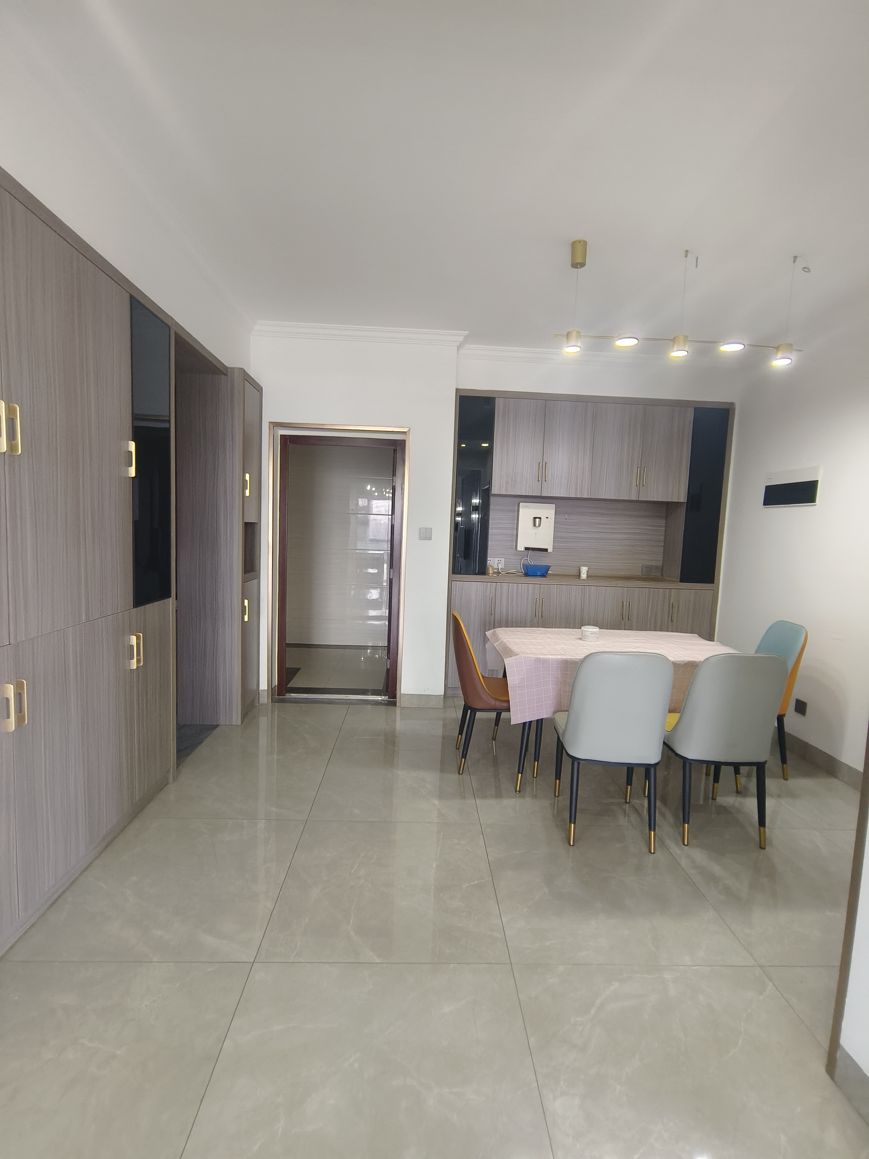 五江碧桂园城市广场 3室2厅2卫 3000.0元/月 五江碧桂园城市广场 3室2厅2卫 3000.0元/月室内图