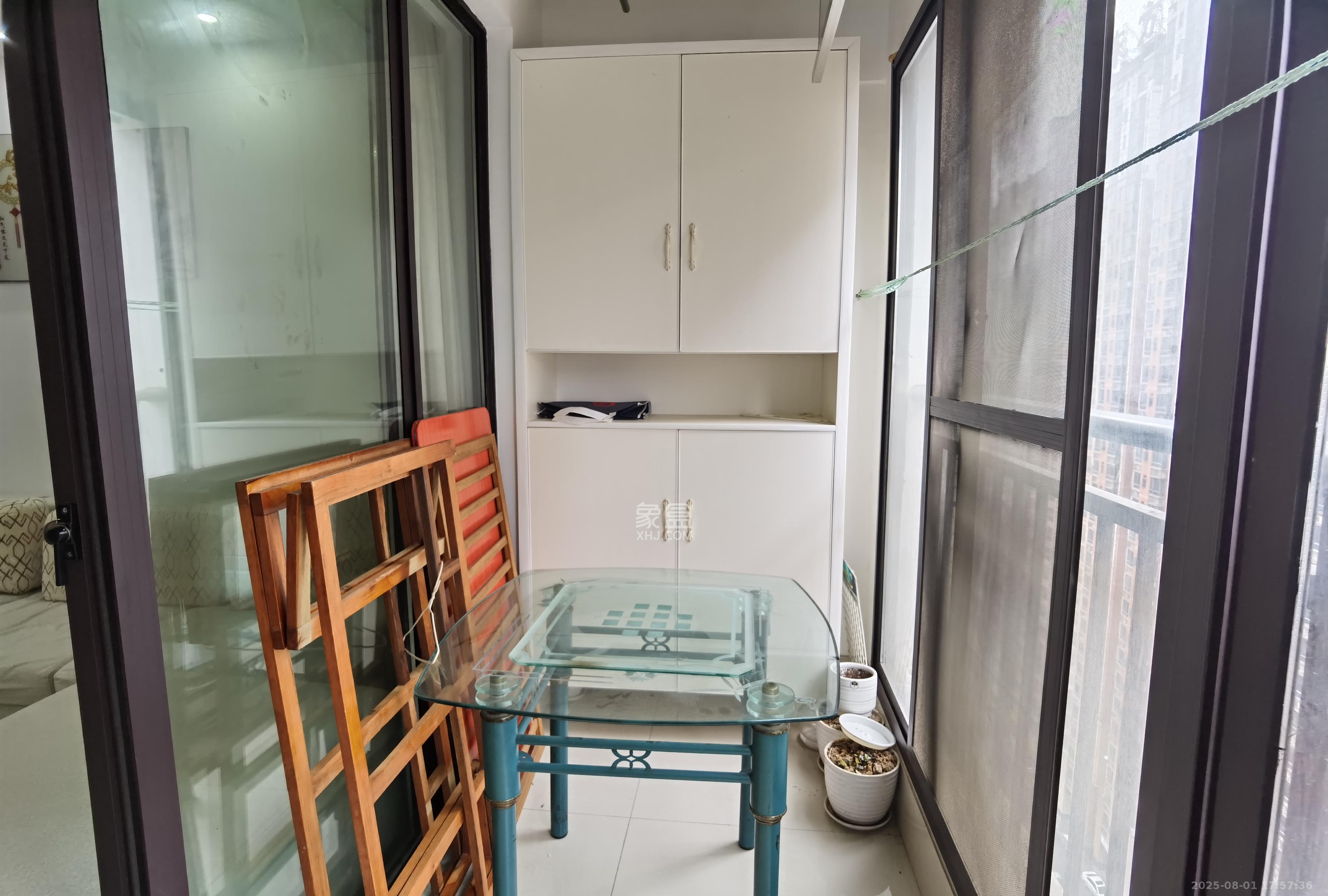 乾源国际  3室2厅1卫    2100.0元/月室内图