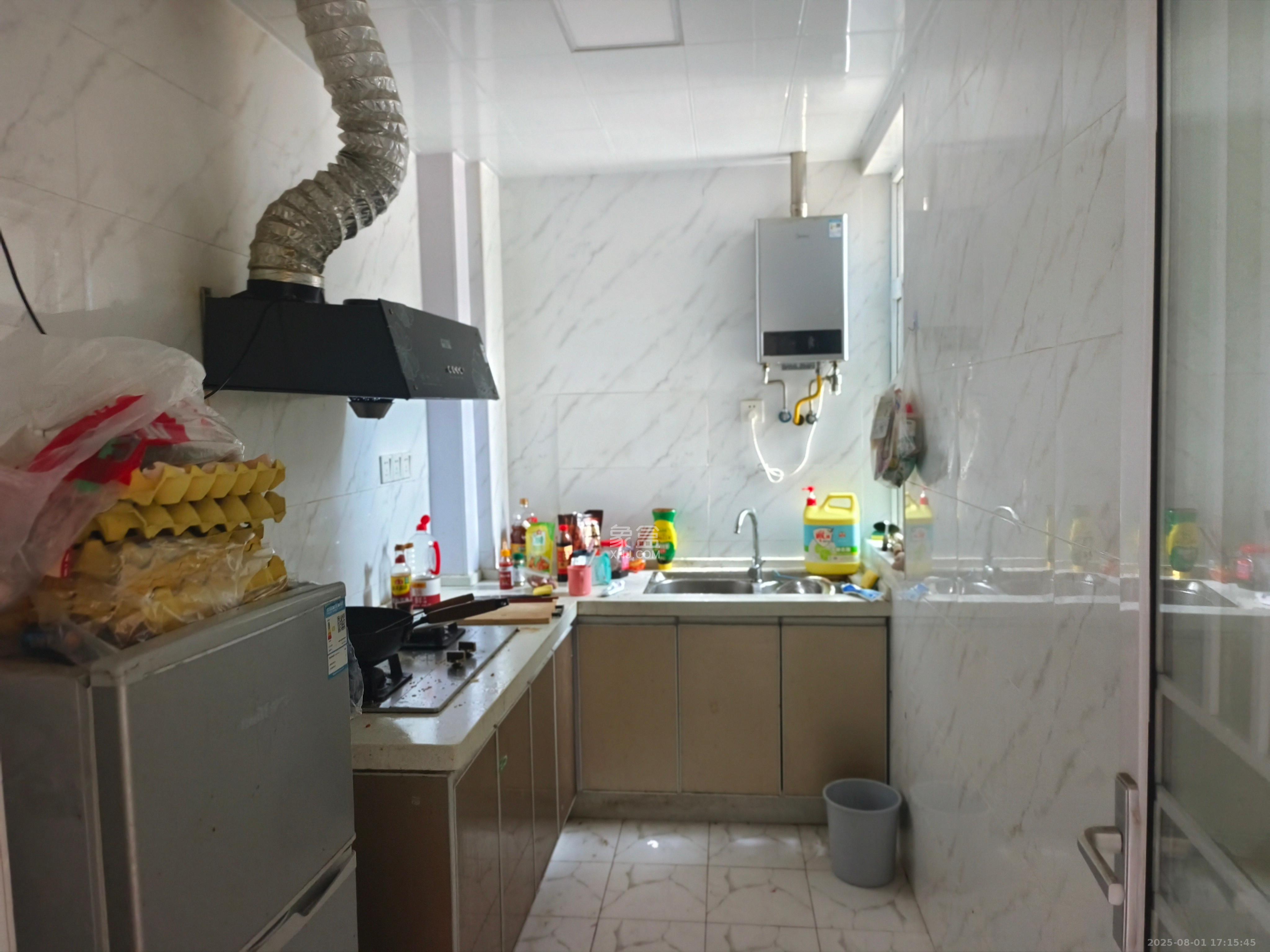 嘉宇银杉（嘉宇西苑）  3室2厅1卫    1800.0元/月室内图