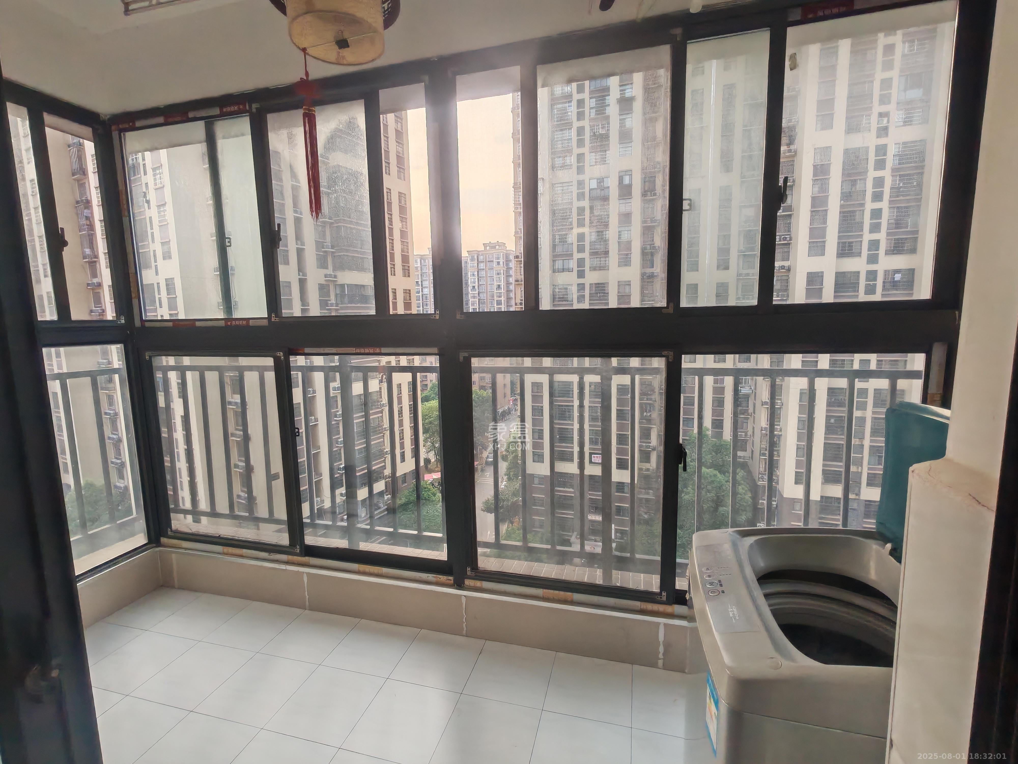 景塘家园  3室1厅1卫   2100.00元/月室内图