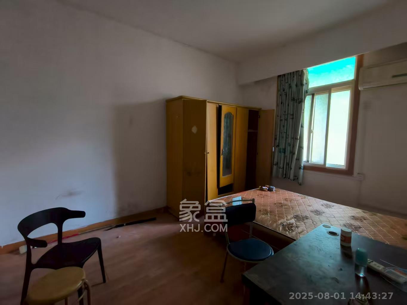 物资厅宿舍(五一大道) 2室1厅1卫 2000.0元/月 物资厅宿舍(五一大道) 2室1厅1卫 2000.0元/月室内图