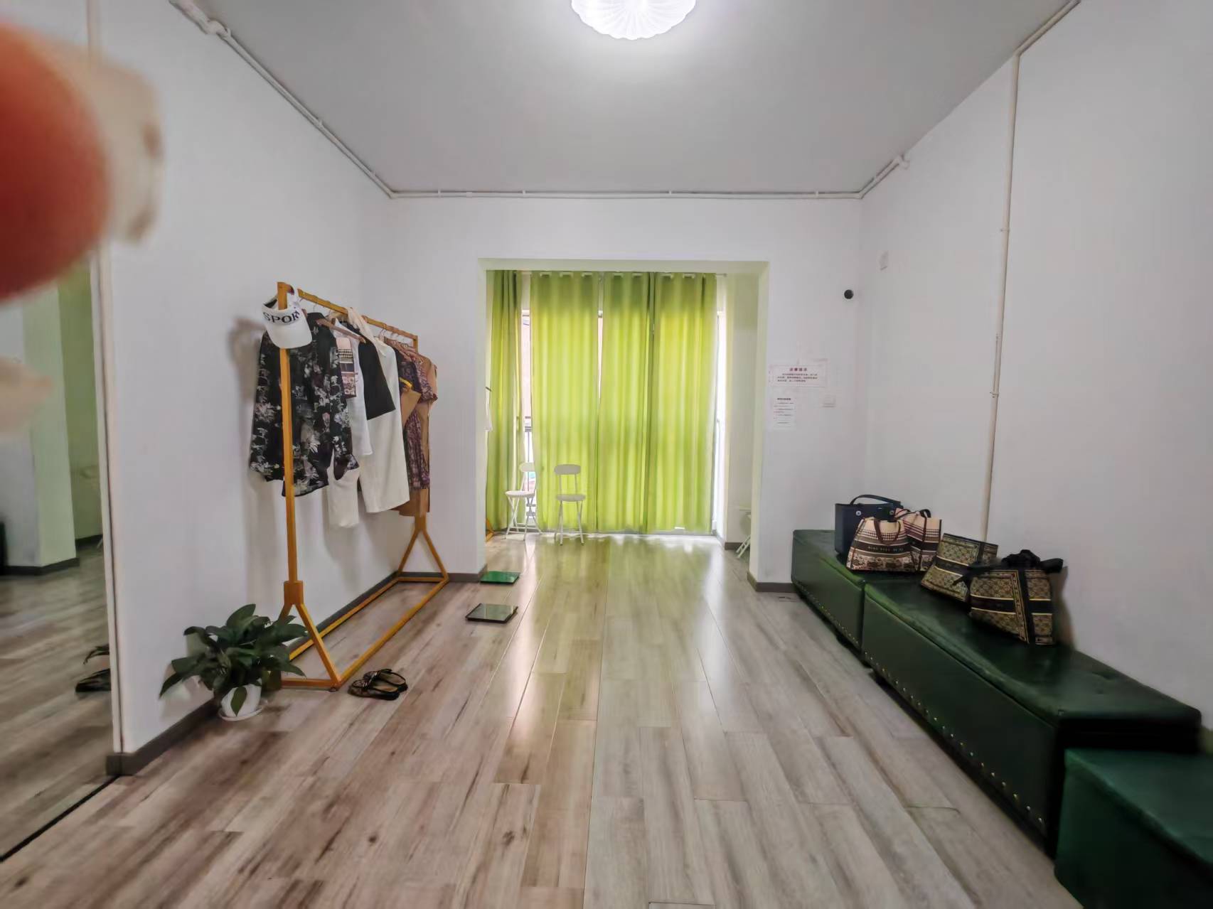 南门口安置小区二期 7室4厅3卫 6000.0元/月 南门口安置小区二期 7室4厅3卫 6000.0元/月室内图