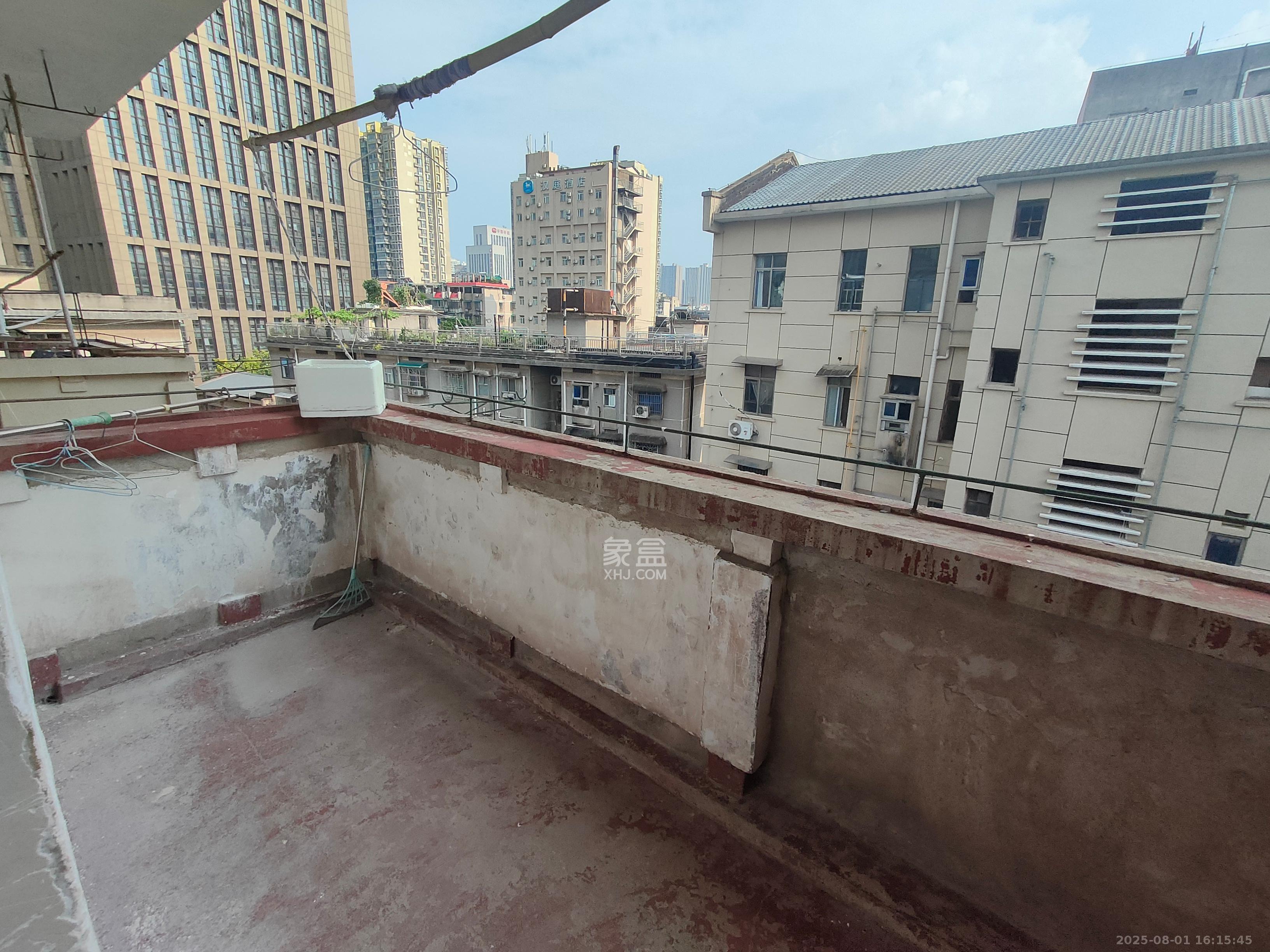 湘图大厦 2室1厅1卫 1200.0元/月 湘图大厦 2室1厅1卫 1200.0元/月室内图