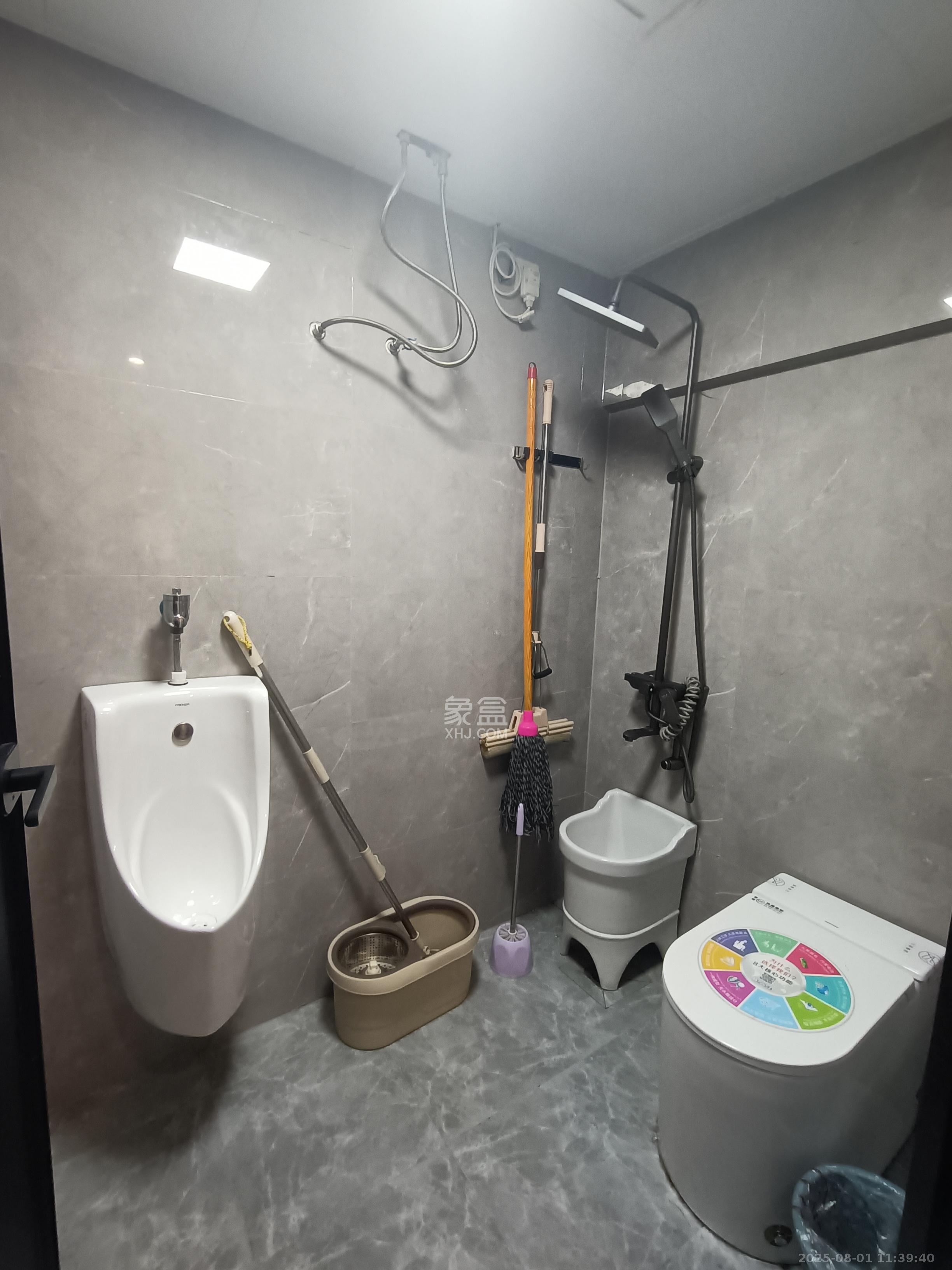 福晟钱隆国际(晟冉景苑)  3室1厅1卫    2600.0元/月 福晟钱隆国际(晟冉景苑)  3室1厅1卫    2600.0元/月室内图