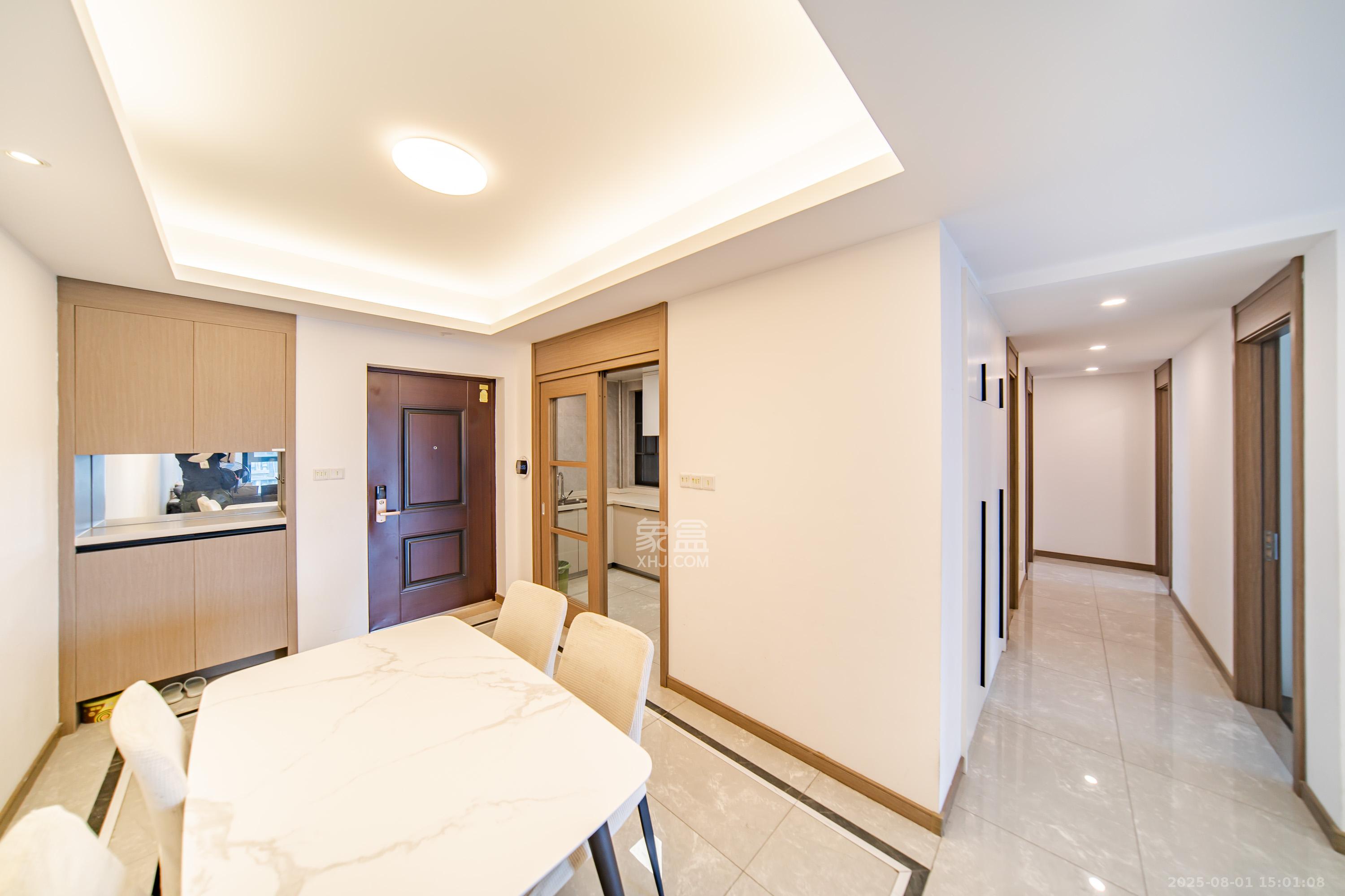 映客龙湖璟翠公馆（映客龙湖璟翠中心）  3室2厅2卫    145.0万其他