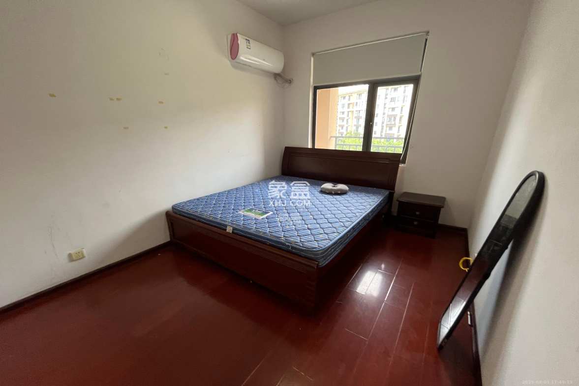 堤亚纳湾(深业沙河城) 4室2厅1卫 3500.0元/月 堤亚纳湾(深业沙河城) 4室2厅1卫 3500.0元/月室内图