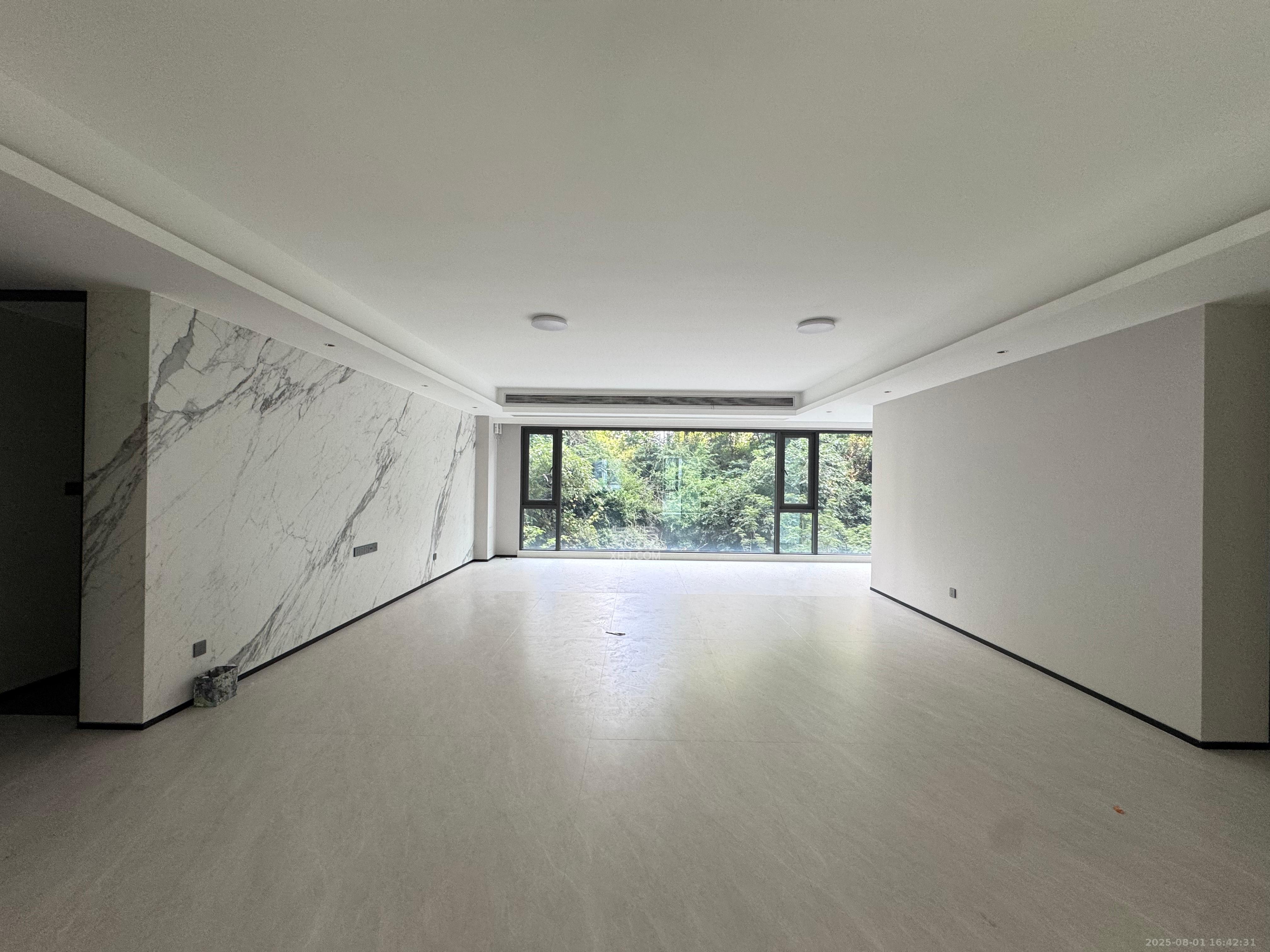 中海阅湘台  4室2厅3卫    11000.0元/月 中海阅湘台  4室2厅3卫    11000.0元/月室内图