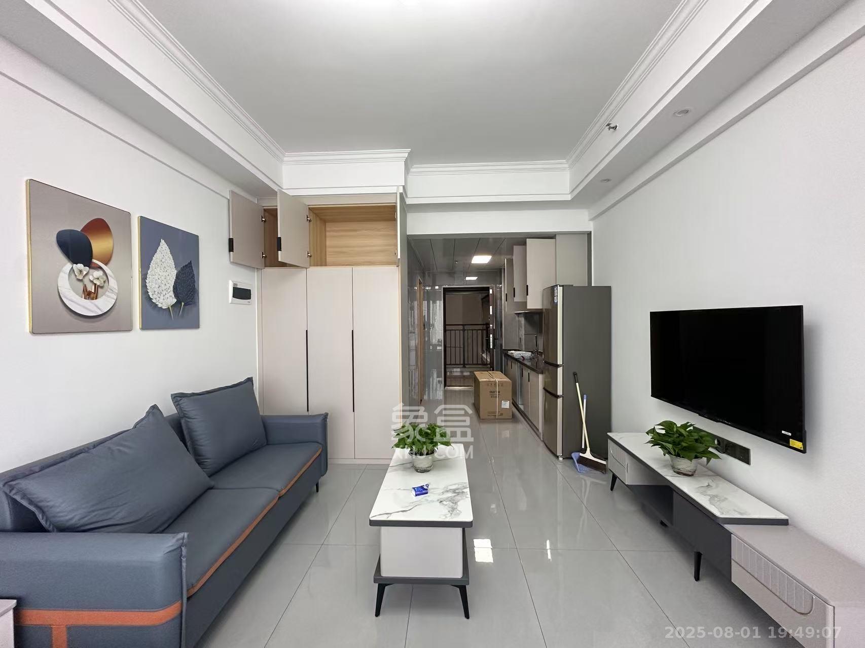 万润时光里  1室1厅1卫    2000.0元/月 万润时光里  1室1厅1卫    2000.0元/月