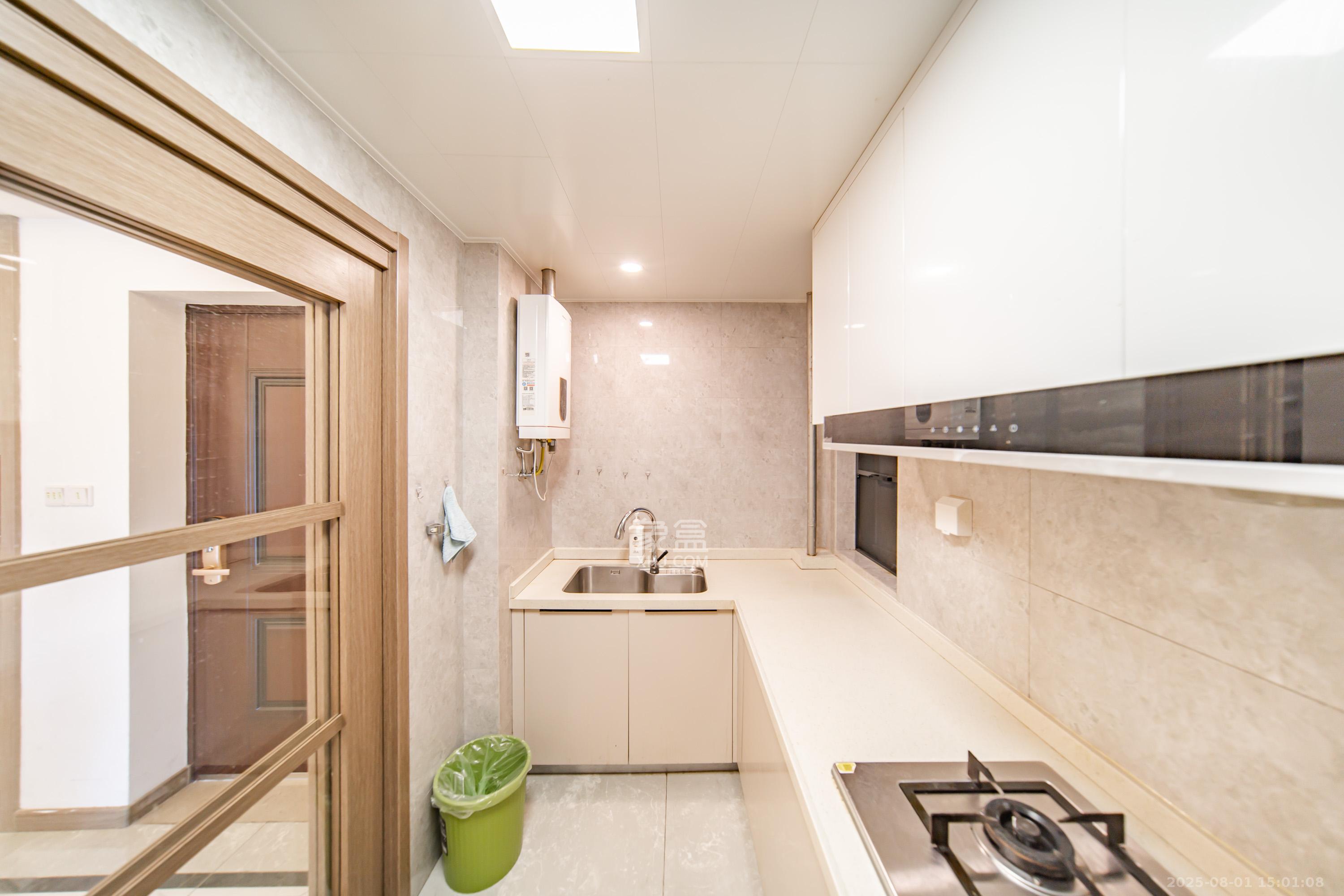 映客龙湖璟翠公馆(映客龙湖璟翠中心)  3室2厅2卫    145.0万 映客龙湖璟翠公馆(映客龙湖璟翠中心)  3室2厅2卫    145.0万厨房