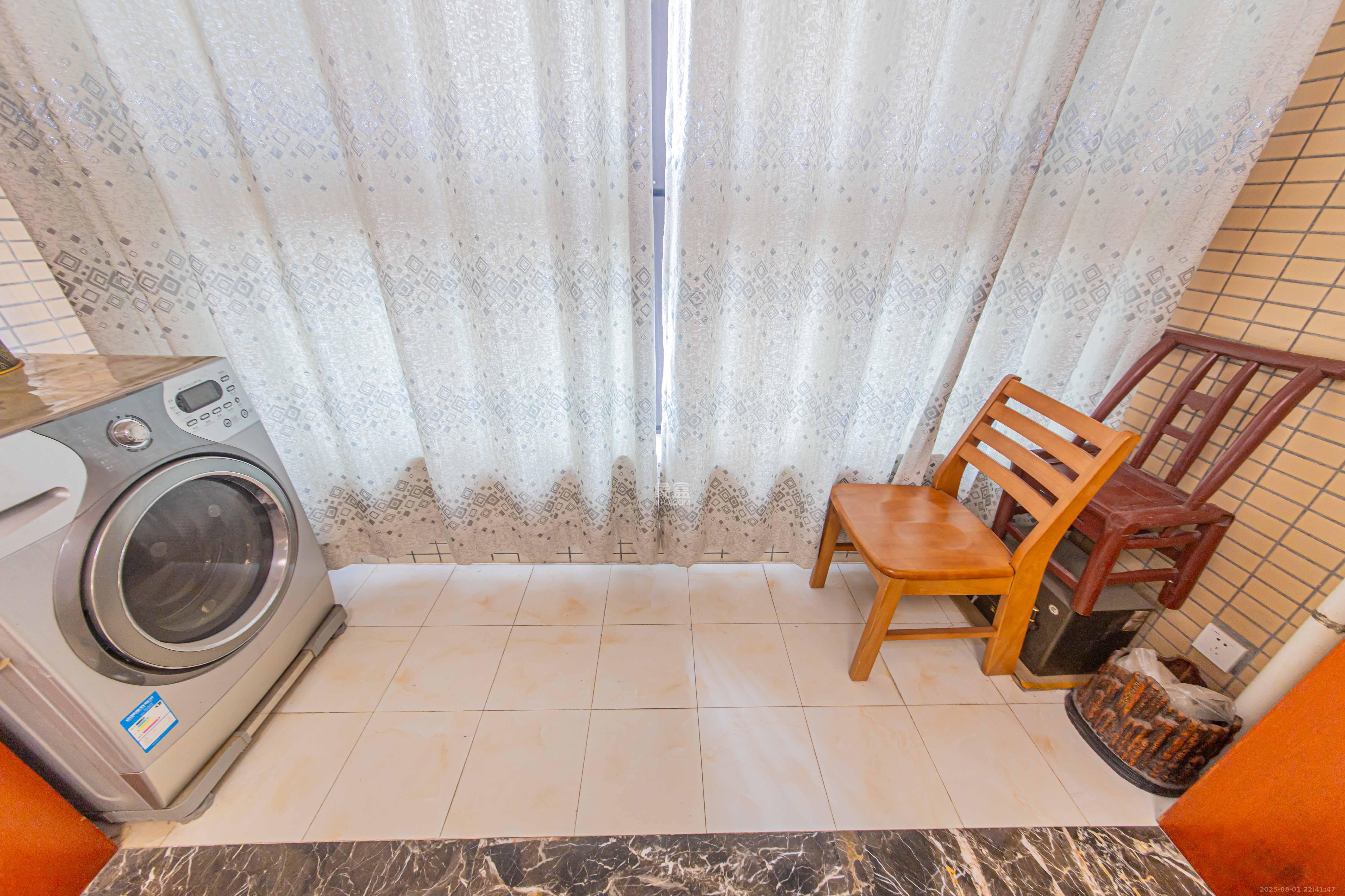 幸福庄园  4室2厅2卫    85.0万 幸福庄园  4室2厅2卫    85.0万其他