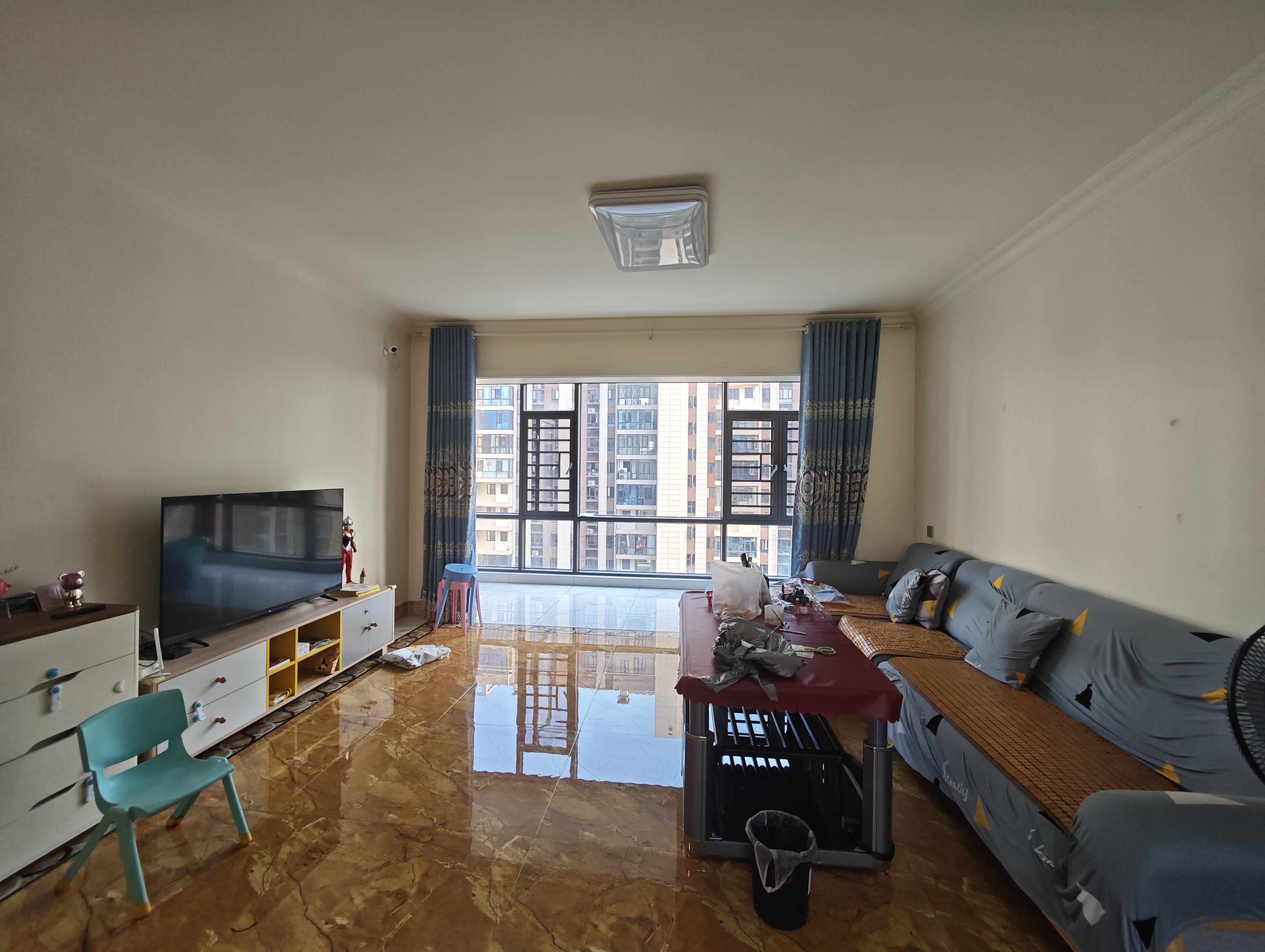 碧桂园豪园-二期 4室2厅2卫 2000.0元/月 碧桂园豪园-二期 4室2厅2卫 2000.0元/月室内图