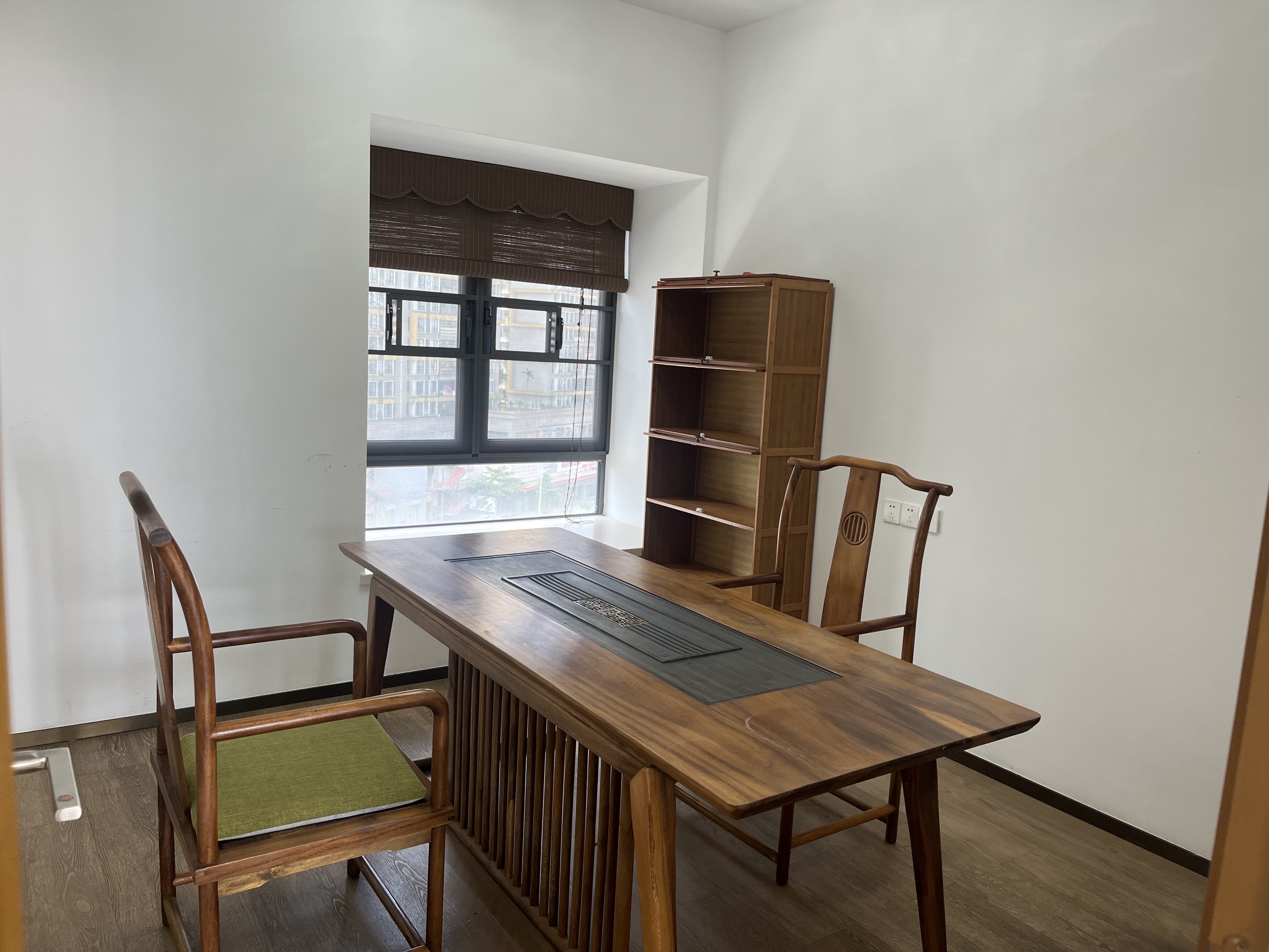 华润中心二期东悦府 4室2厅3卫 430.0万 华润中心二期东悦府 4室2厅3卫 430.0万客厅