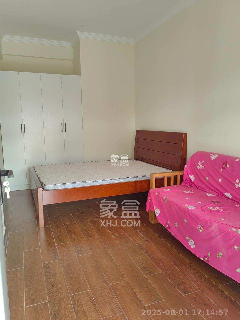 和美星城  4室2厅2卫    2700.0元/月 和美星城  4室2厅2卫    2700.0元/月室内图