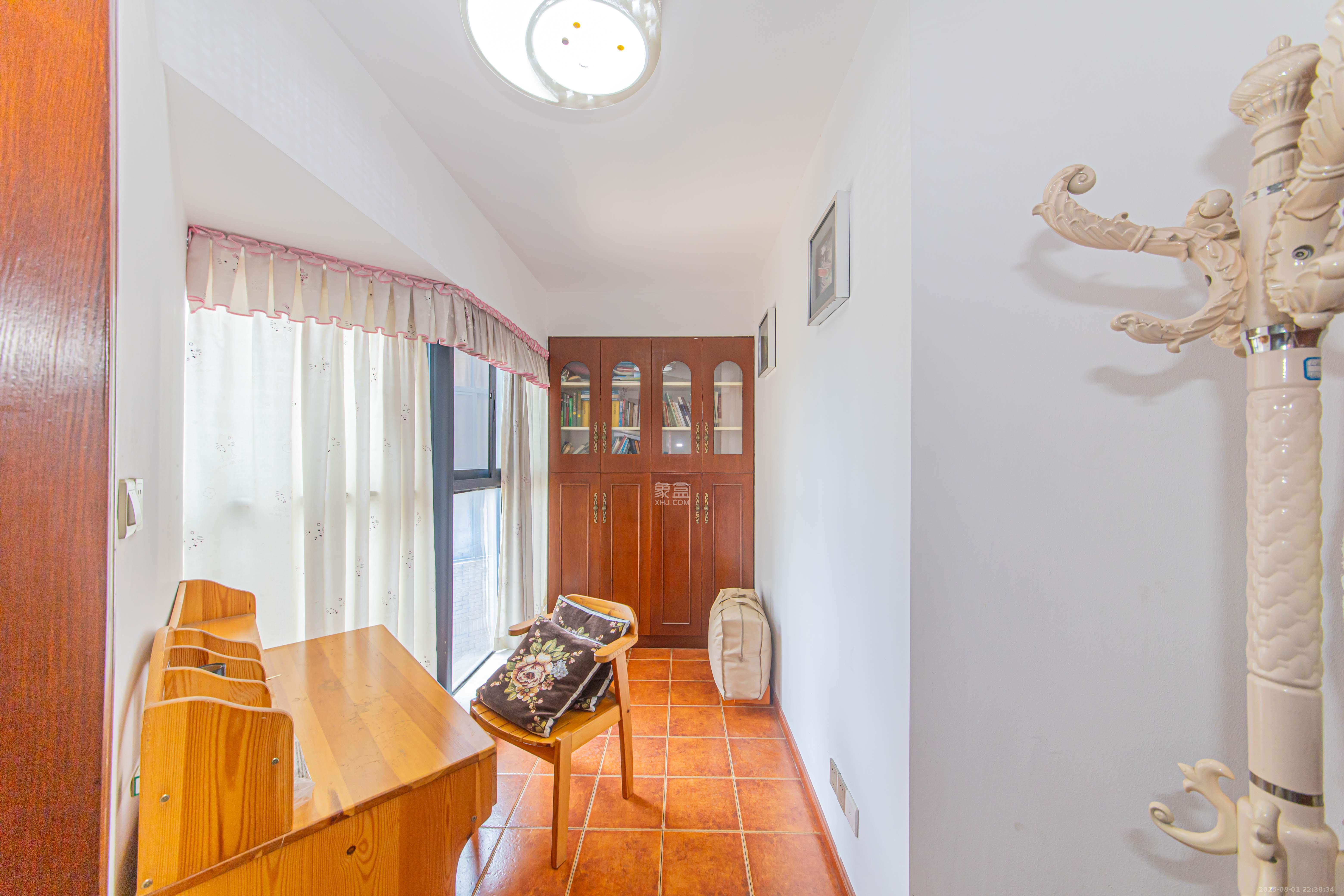 九峰远见 6室3厅4卫 266.0万 九峰远见 6室3厅4卫 266.0万其他