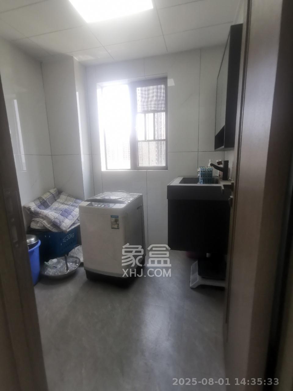 星发东宸花园  3室2厅2卫    2200.0元/月室内图