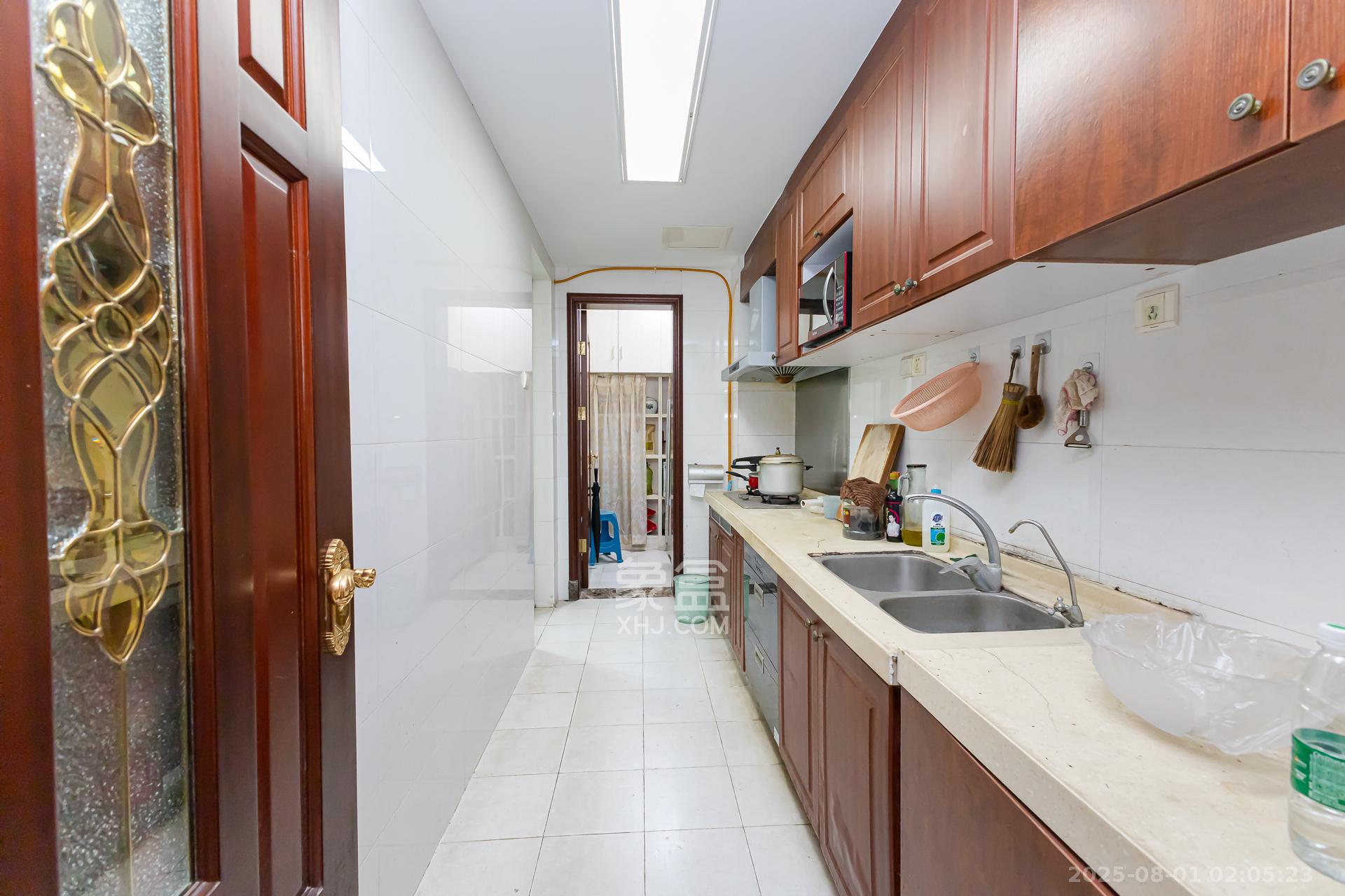 恒大名都 4室2厅2卫 78.0万 恒大名都 4室2厅2卫 78.0万厨房