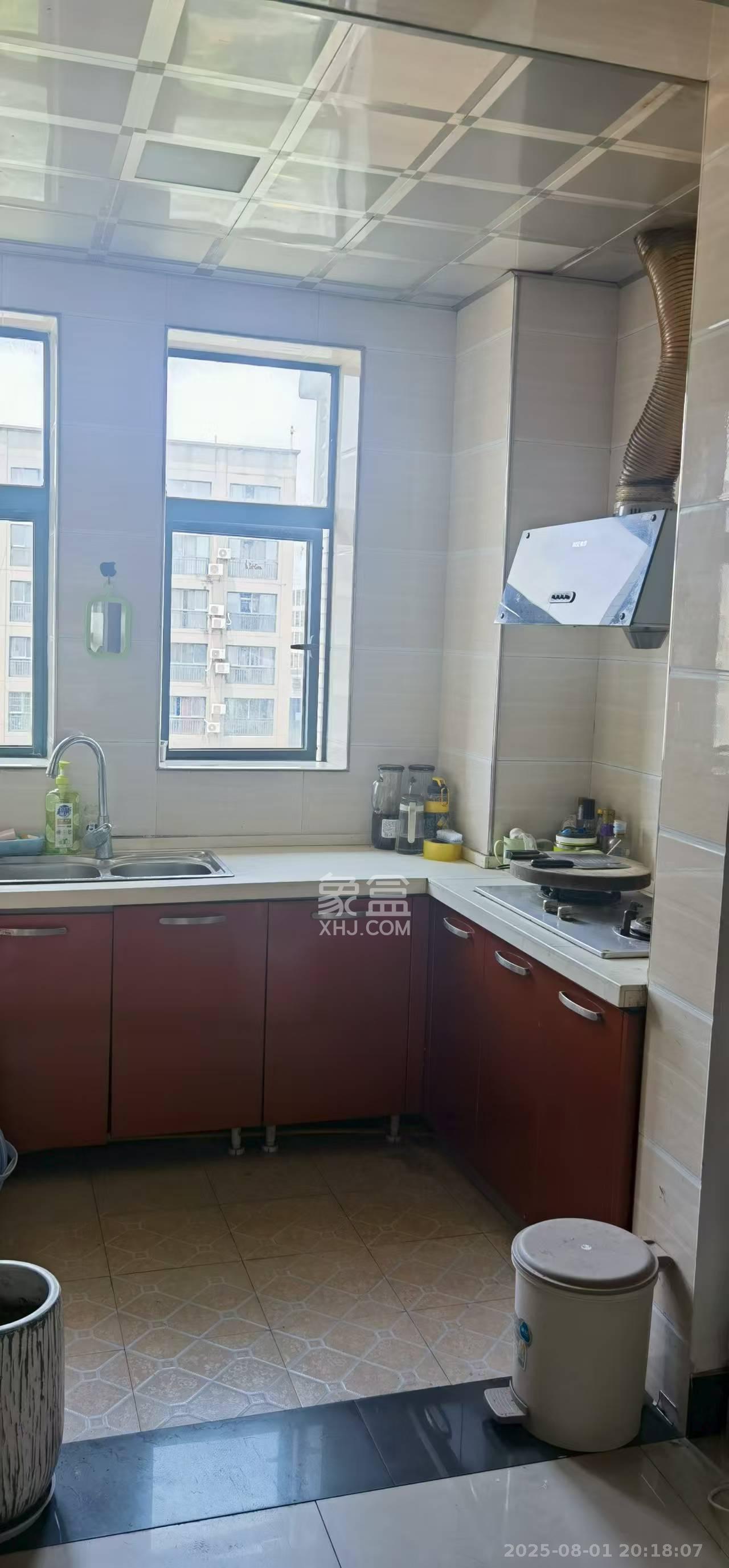 华天苑 3室1厅1卫 2200.0元/月 华天苑 3室1厅1卫 2200.0元/月室内图