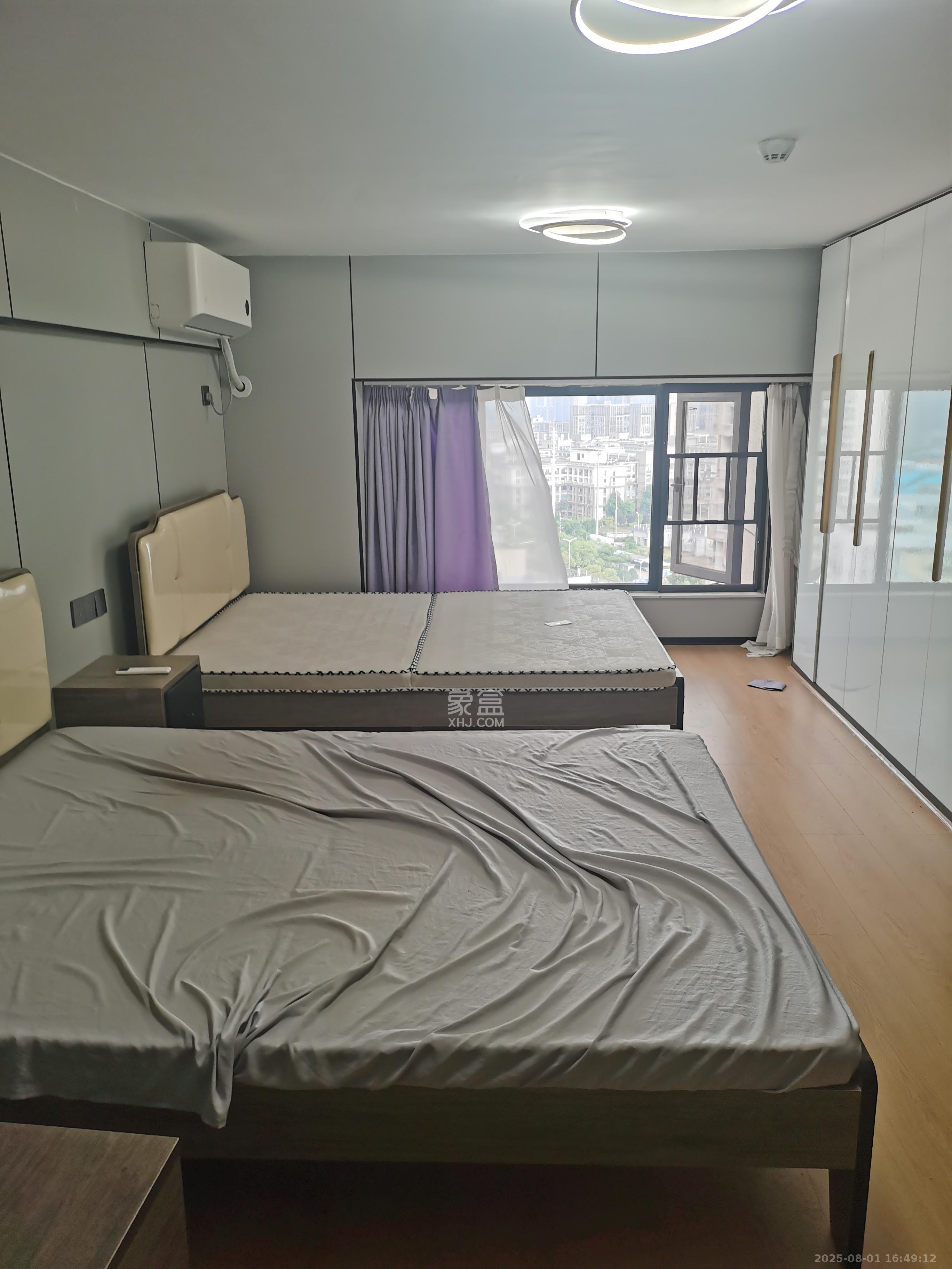 绿地新都会  2室1厅1卫    1400.0元/月 绿地新都会  2室1厅1卫    1400.0元/月