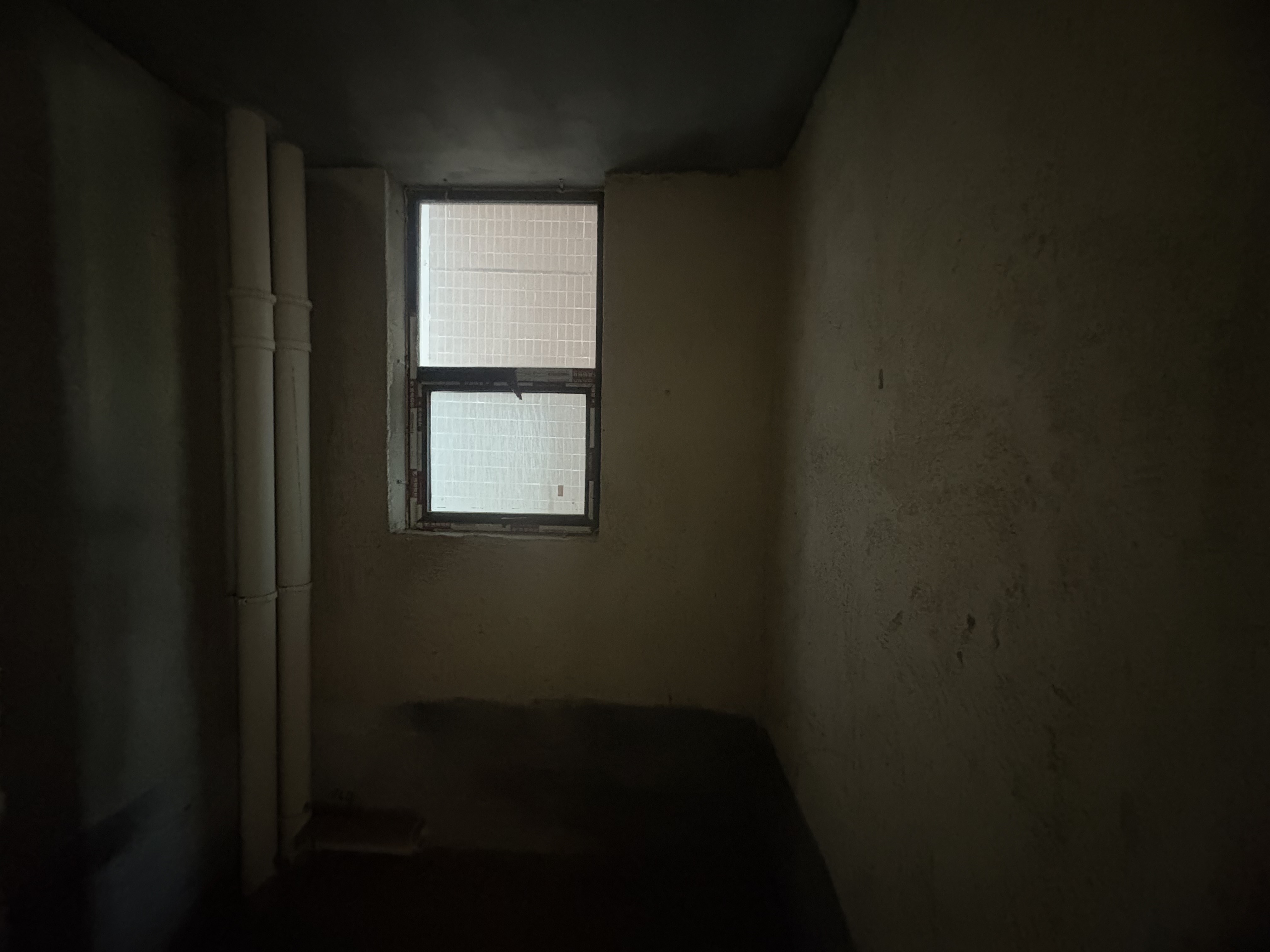 檀香山  4室2厅2卫    72.8万客厅