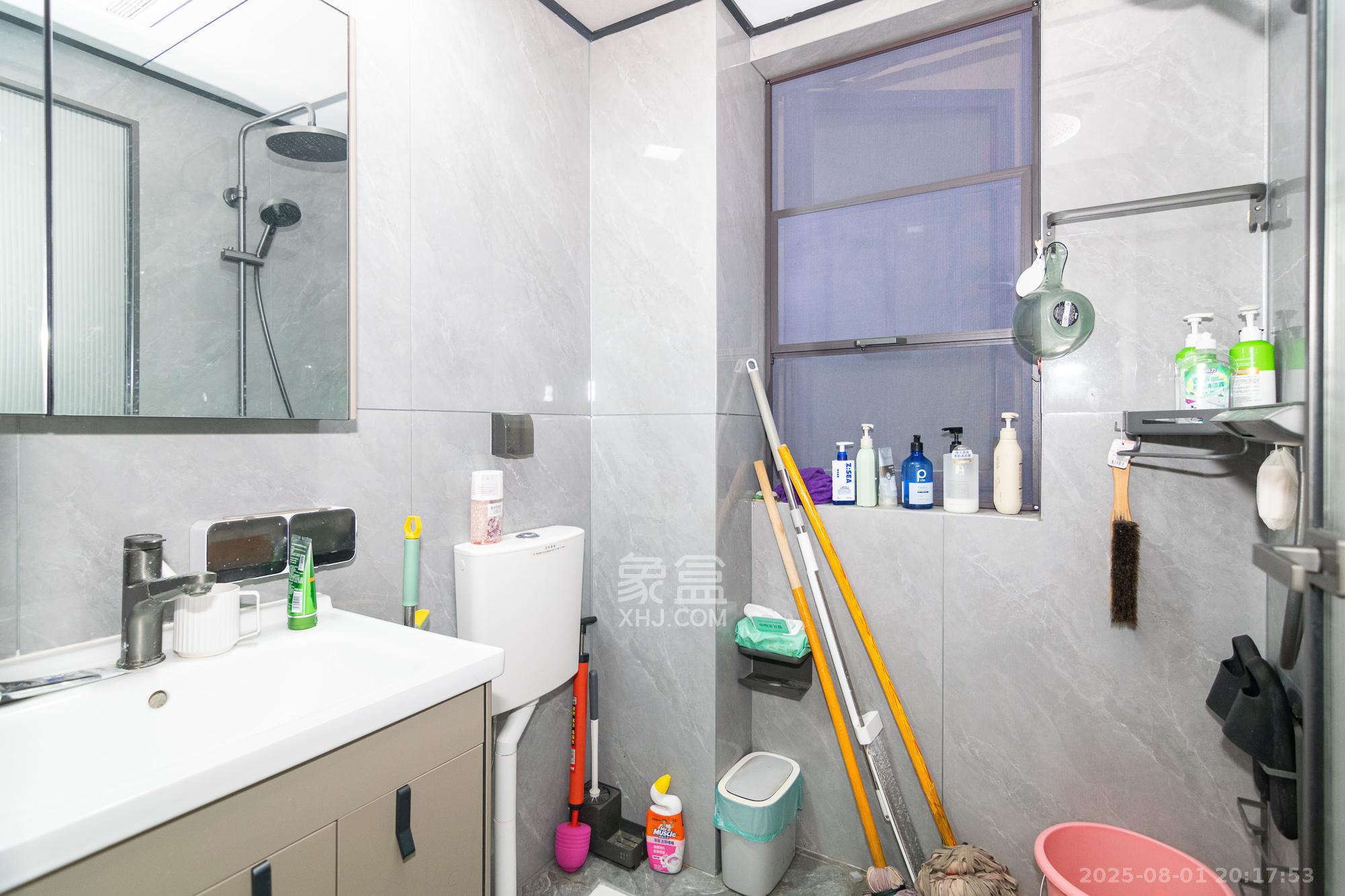 大汉汉府三期(大汉汉学府) 4室2厅2卫 124.0万 大汉汉府三期(大汉汉学府) 4室2厅2卫 124.0万卫生间