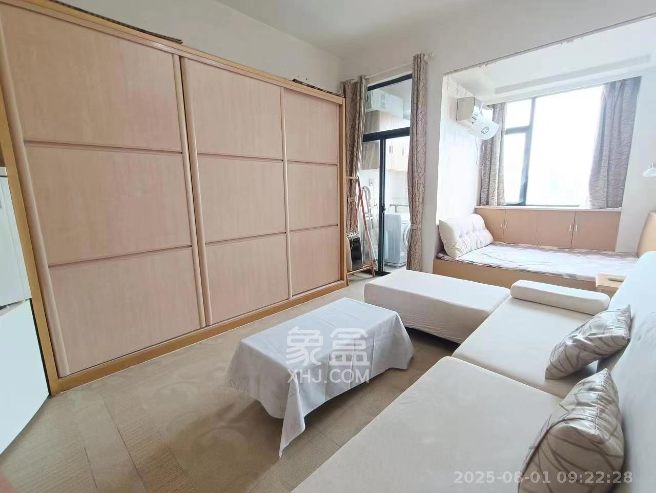 长房时代城  1室1厅1卫    1600.0元/月室内图