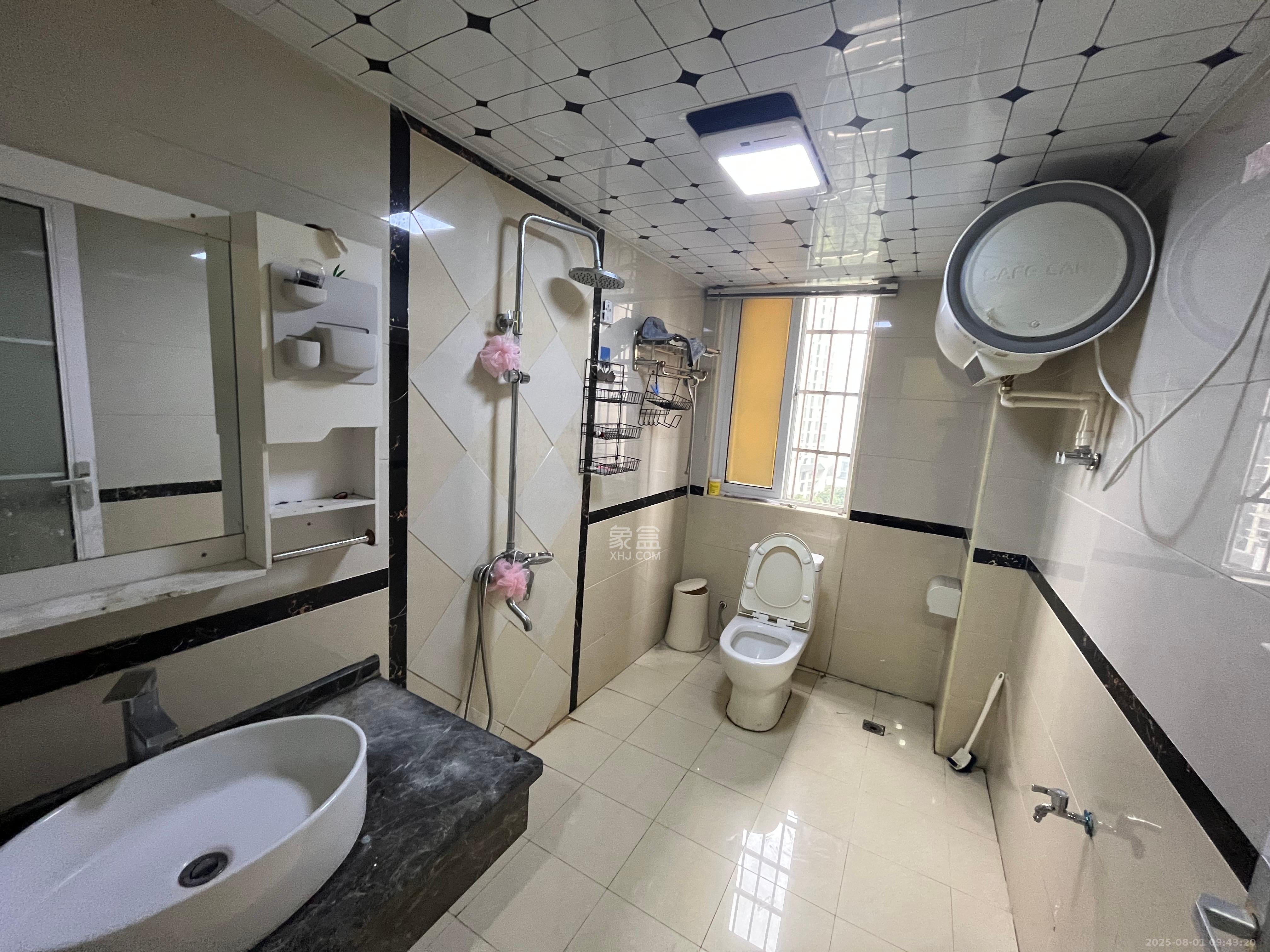 嘉宇盛世华章  3室2厅2卫    3500.0元/月室内图