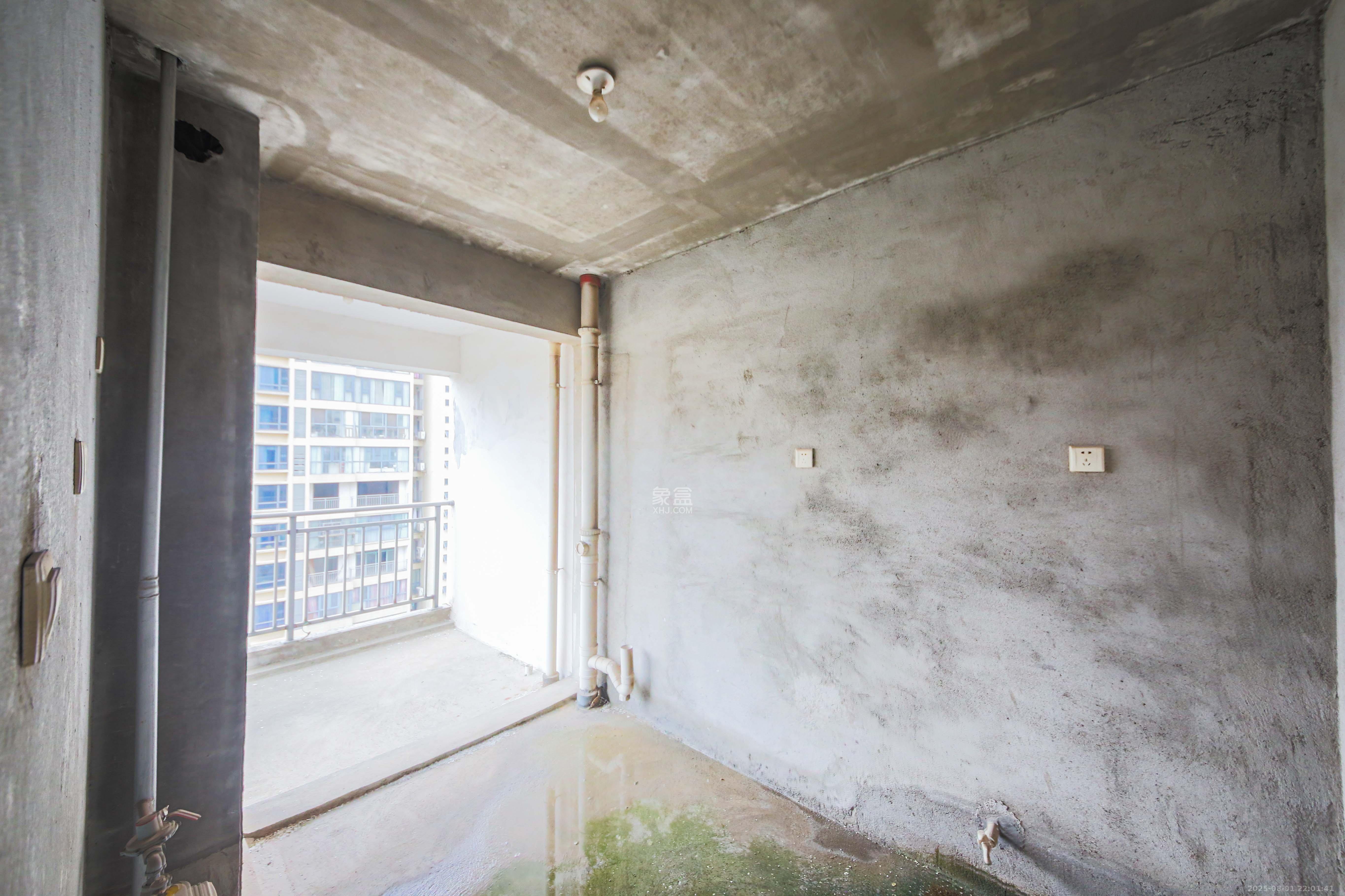 轻盐阳光CEO(轻盐雅苑)(轻奢时代)  3室2厅2卫    120.0万 轻盐阳光CEO(轻盐雅苑)(轻奢时代)  3室2厅2卫    120.0万厨房