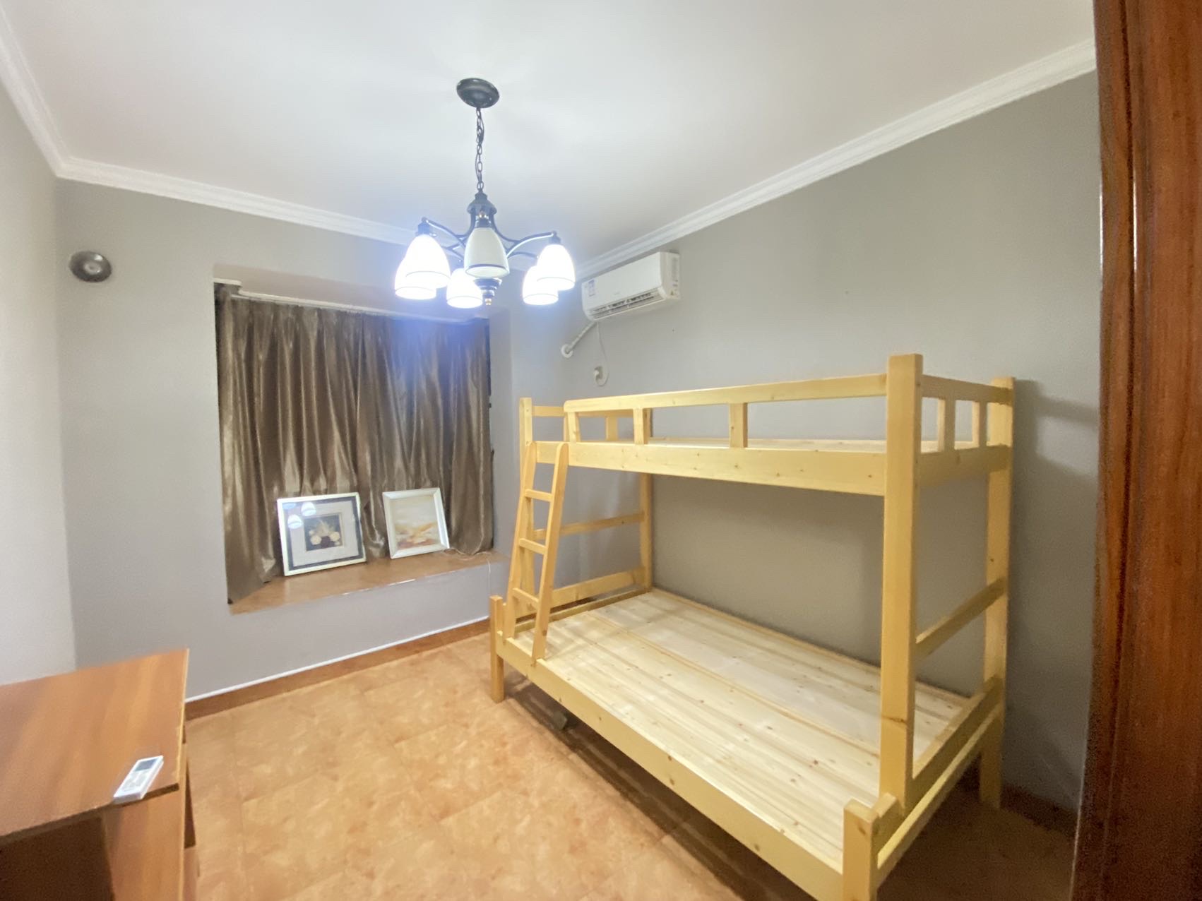 湘江世纪城湘江豪庭 5室2厅2卫 5200.0元/月 湘江世纪城湘江豪庭 5室2厅2卫 5200.0元/月户型图