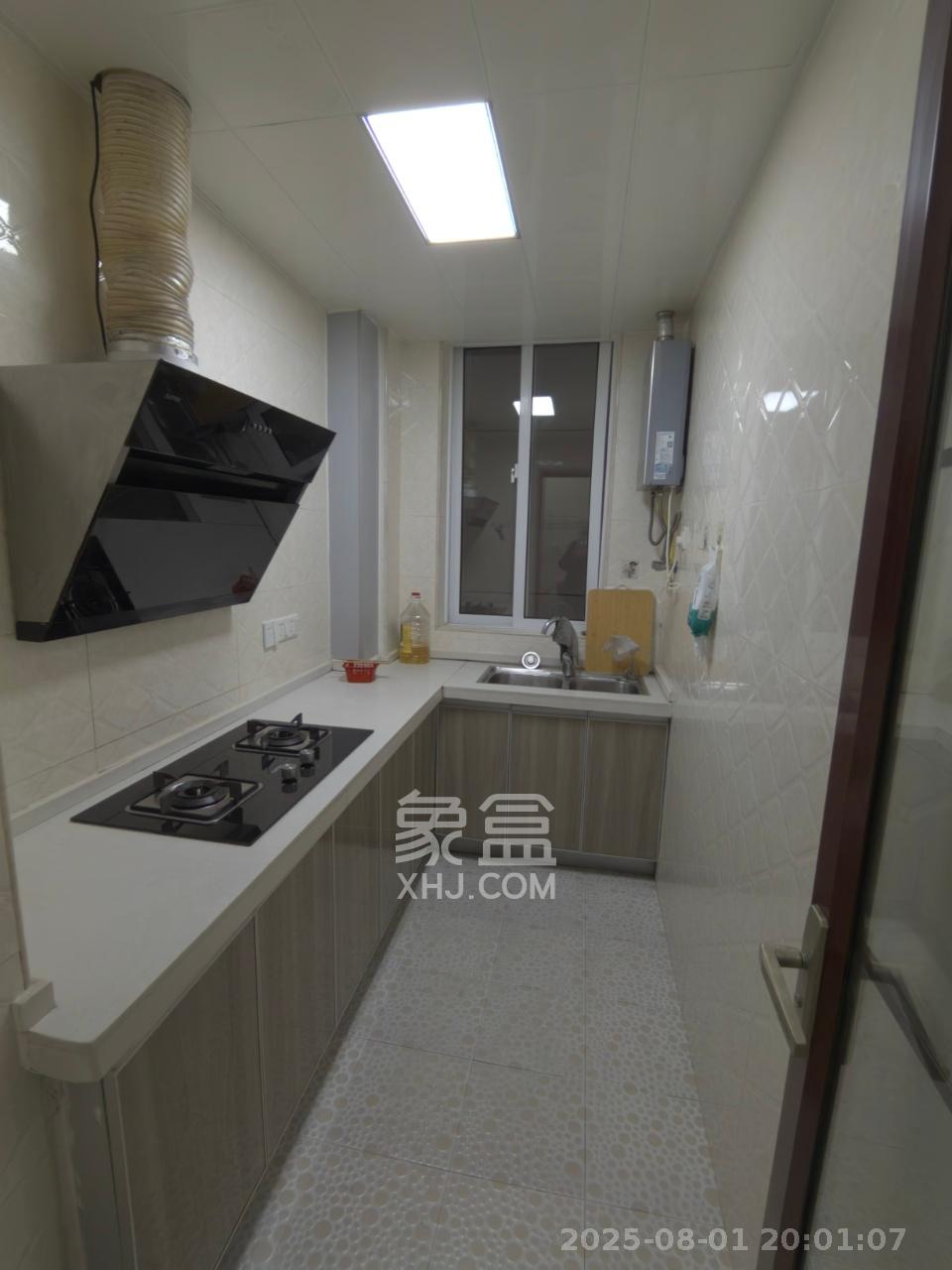 绿地香树花城  2室2厅1卫   1400.00元/月室内图