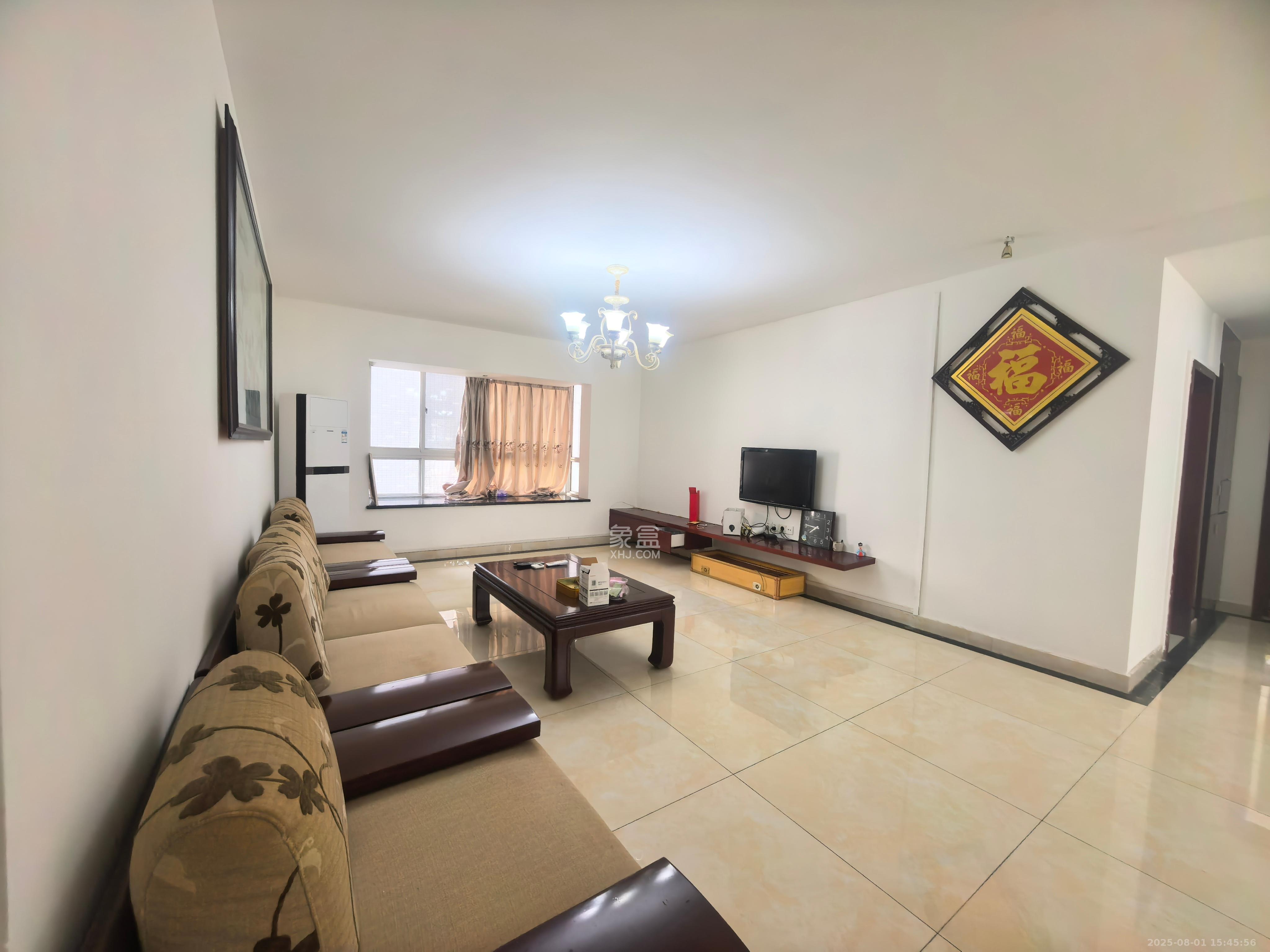 嘉盛华庭（一期、二期、三期）  3室2厅2卫    3000.0元/月室内图