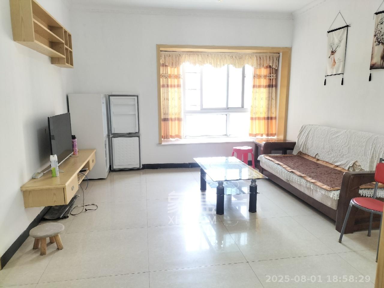 家和苑（原梅溪湖保障性住房一期）  3室2厅1卫   2200.00元/月