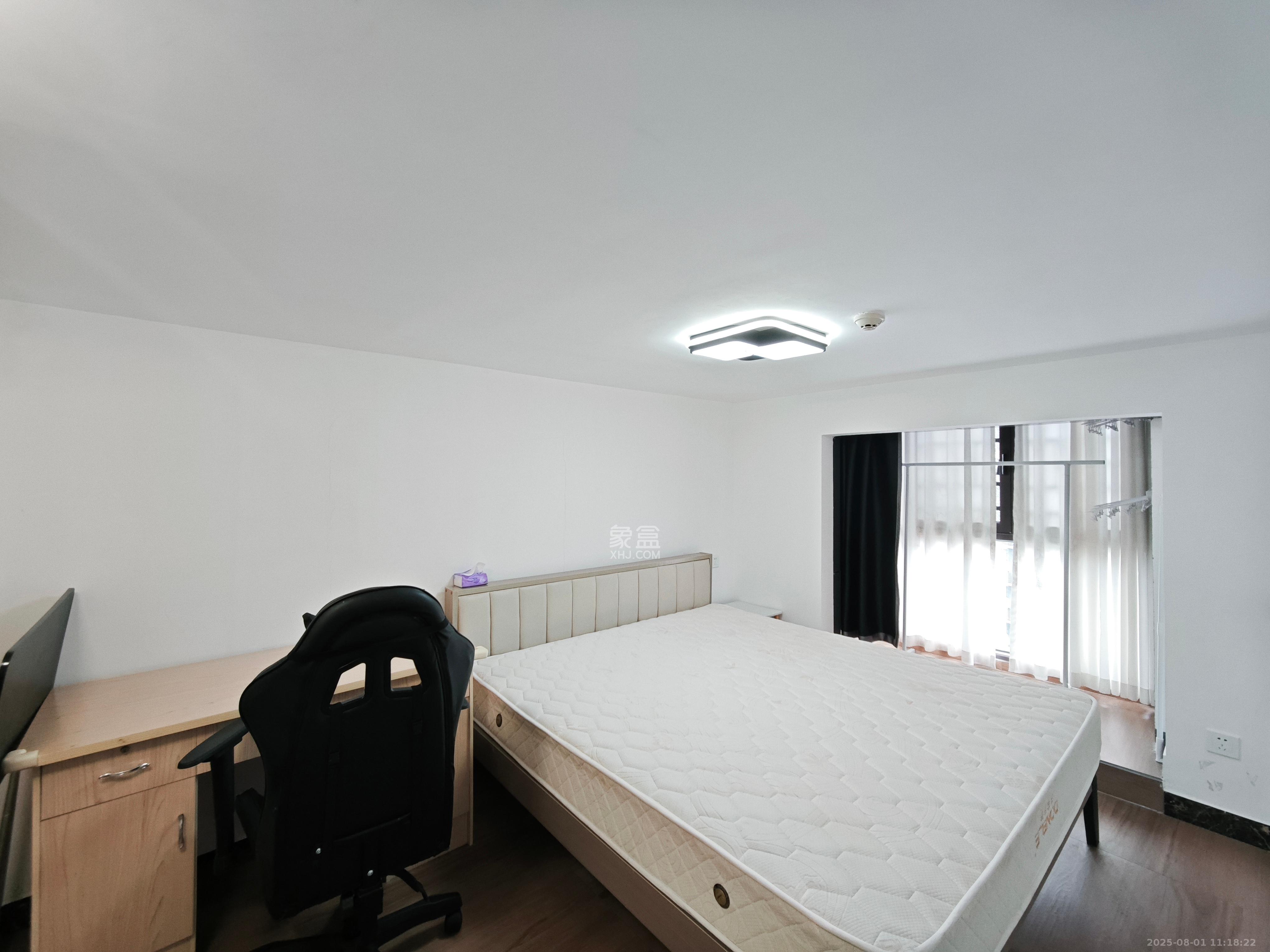 万科金色梦想B区  1室0厅0卫    1800.0元/月室内图