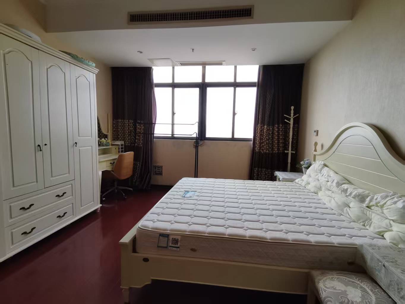 西湖公寓  1室0厅0卫   1200.00元/月户型图