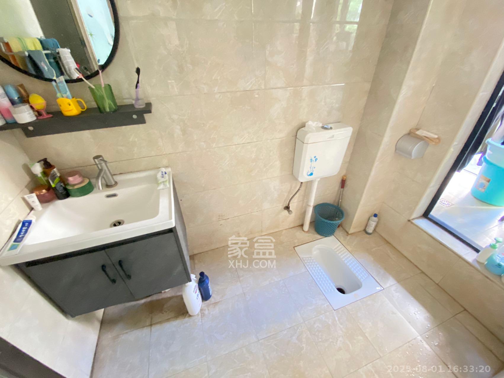 阿普阿布 3室2厅1卫 2000.0元/月 阿普阿布 3室2厅1卫 2000.0元/月室内图