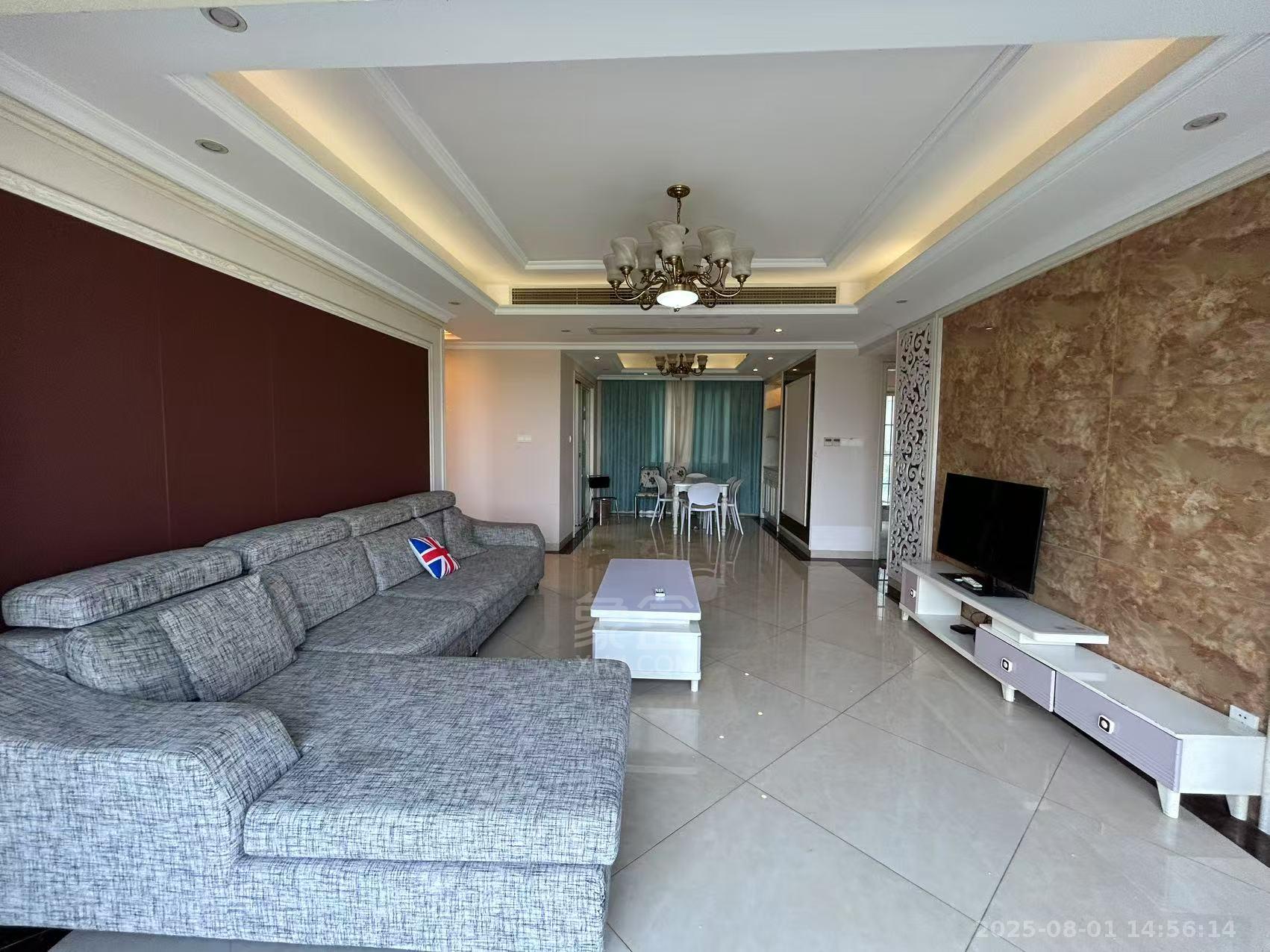 山河锦园 4室2厅2卫 2000.0元/月 山河锦园 4室2厅2卫 2000.0元/月室内图