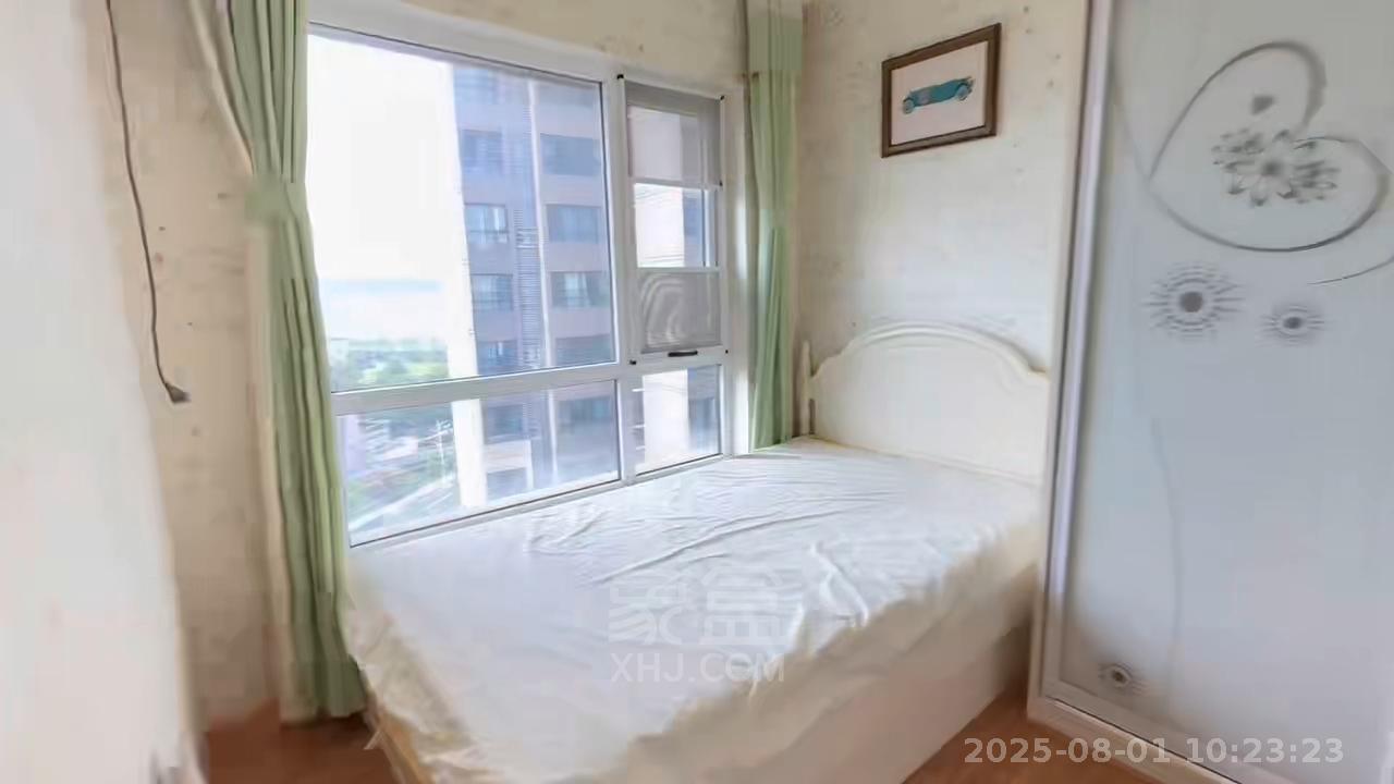 美的城三期  2室2厅1卫    1800.0元/月室内图