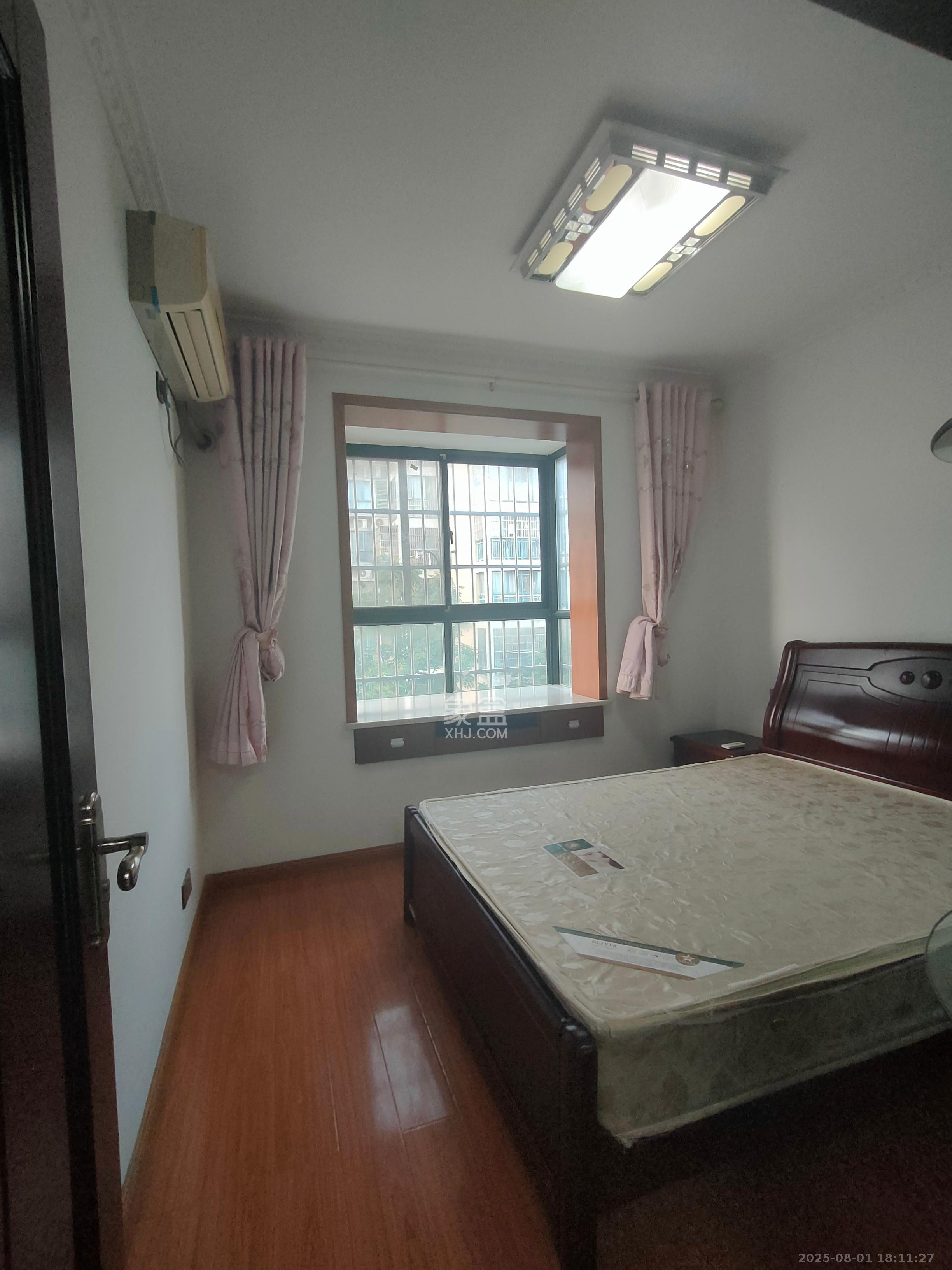 东岸锦城(东方人家)  3室2厅2卫   2300.00元/月室内图