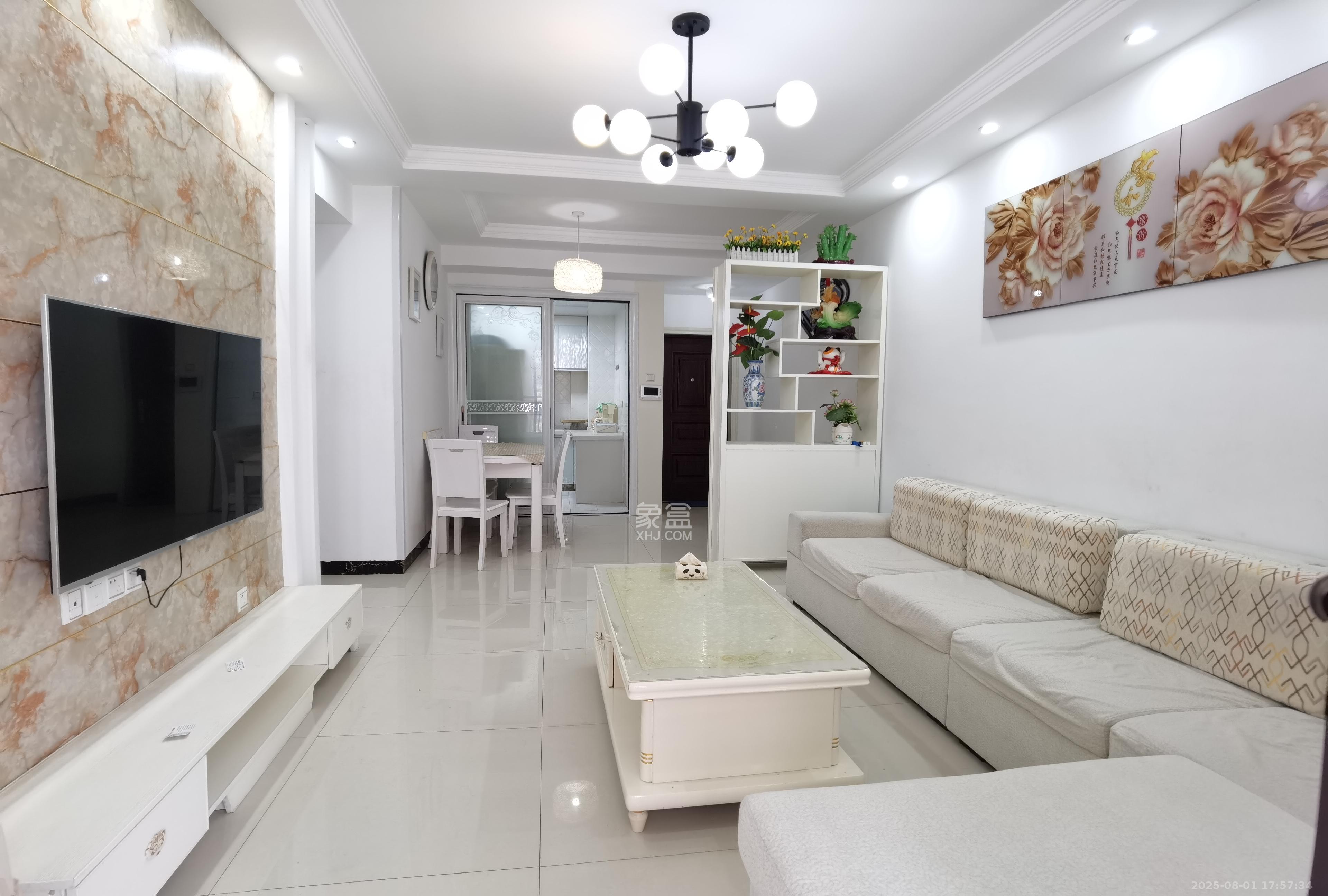 乾源国际  3室2厅1卫    2100.0元/月室内图