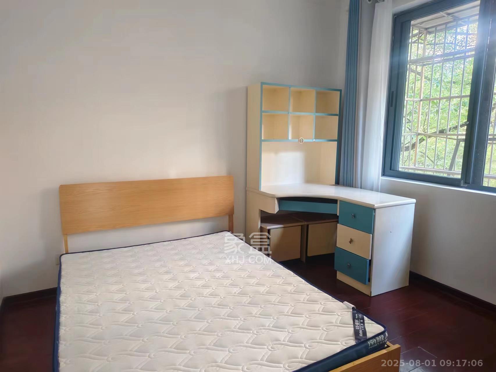 上海城小区 2室2厅1卫 2000.0元/月 上海城小区 2室2厅1卫 2000.0元/月室内图