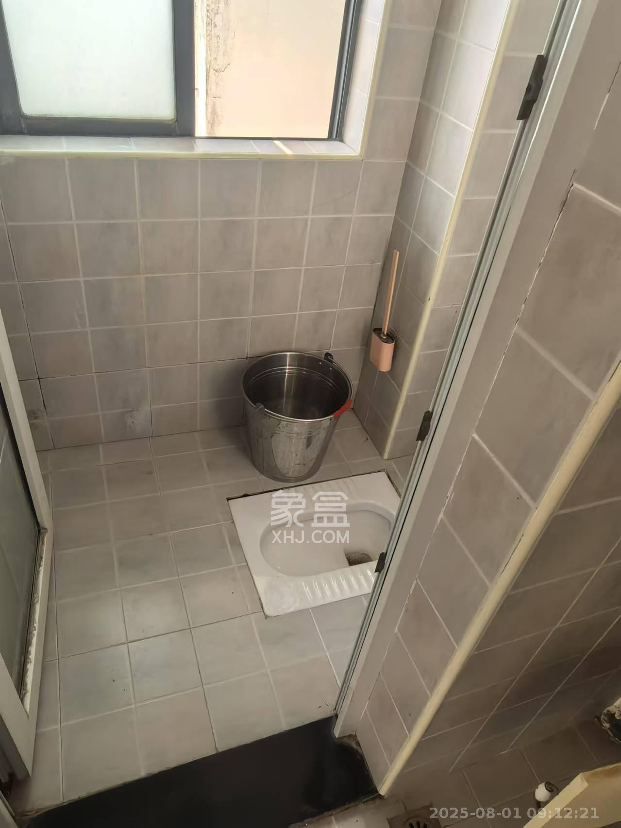 湘水熙园  2室2厅1卫    1800.0元/月室内图