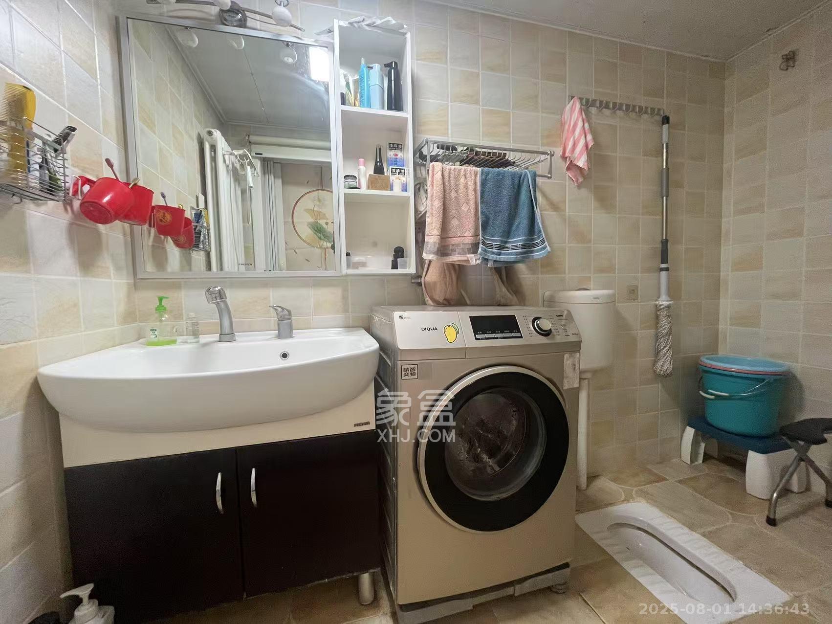 怡海星城 1室2厅1卫 1300.0元/月 怡海星城 1室2厅1卫 1300.0元/月室内图