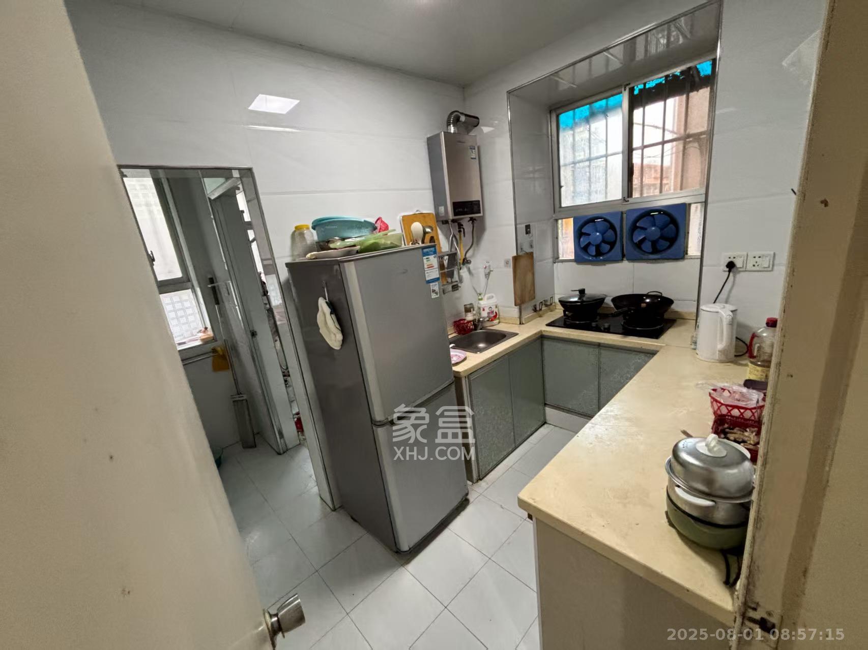 桂花公寓 3室1厅1卫 2200.0元/月 桂花公寓 3室1厅1卫 2200.0元/月室内图