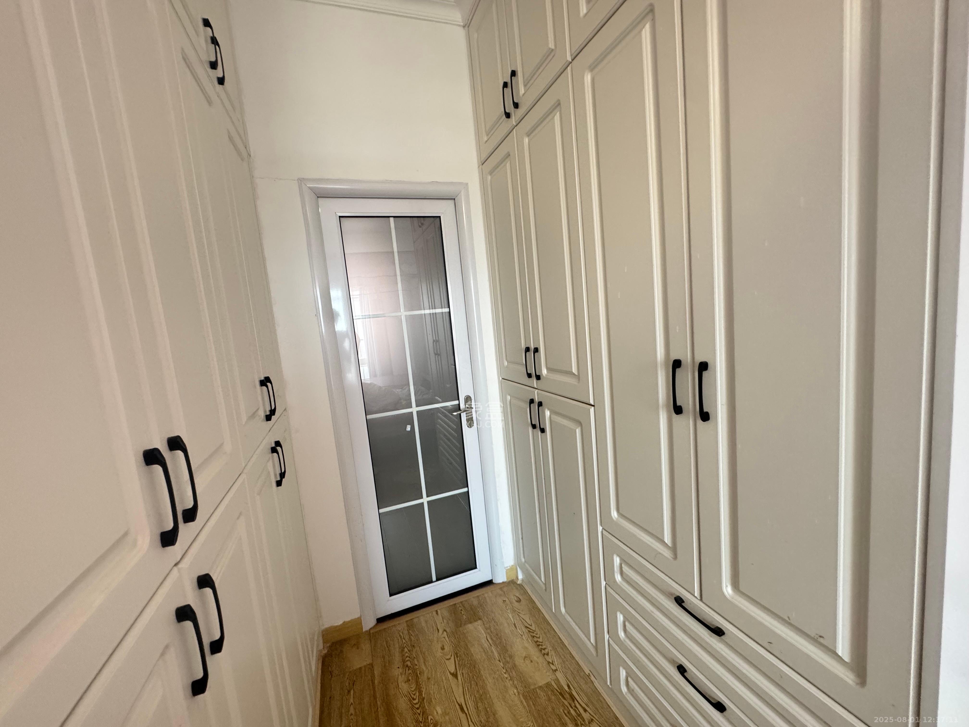 广泰家园 4室2厅2卫 2500.0元/月 广泰家园 4室2厅2卫 2500.0元/月室内图