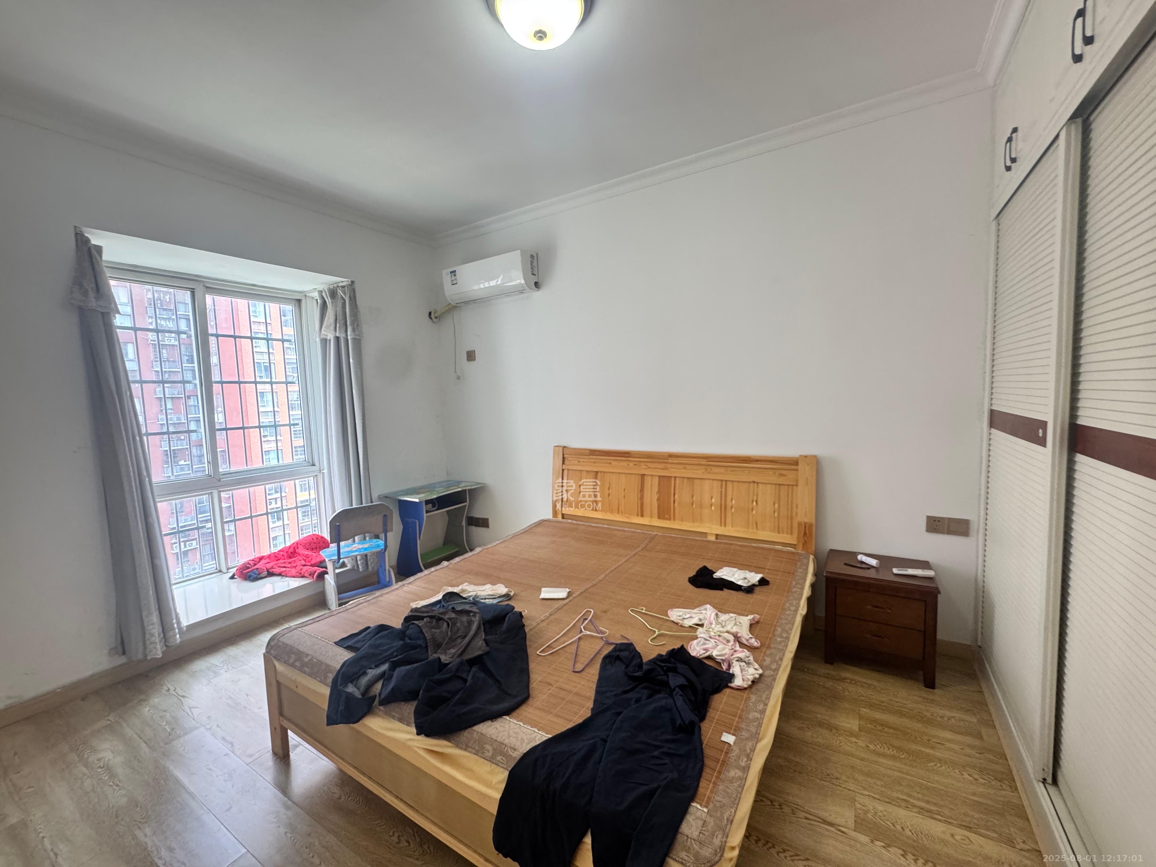 广泰家园 4室2厅2卫 2500.0元/月 广泰家园 4室2厅2卫 2500.0元/月室内图