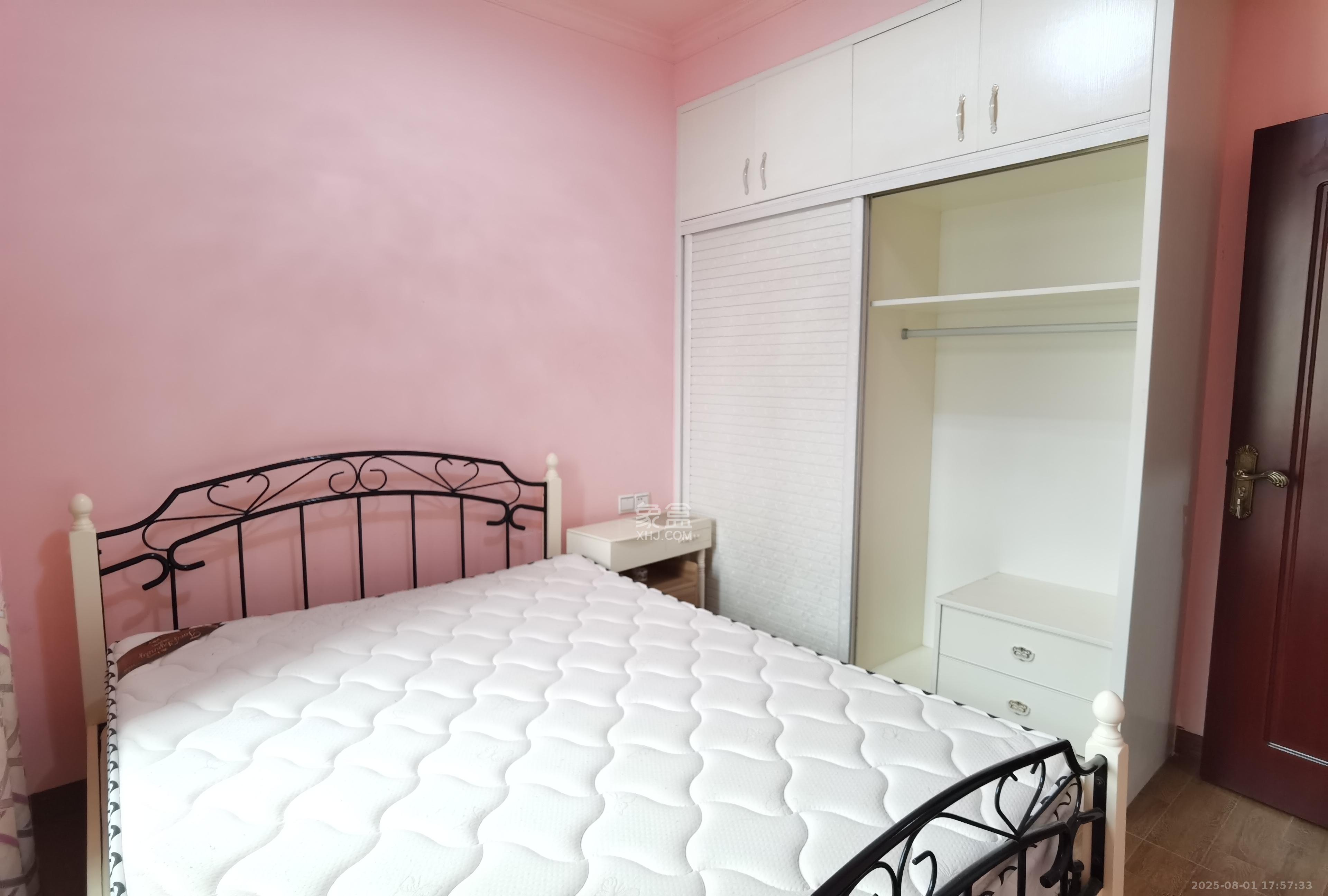 乾源国际  3室2厅1卫    2100.0元/月室内图