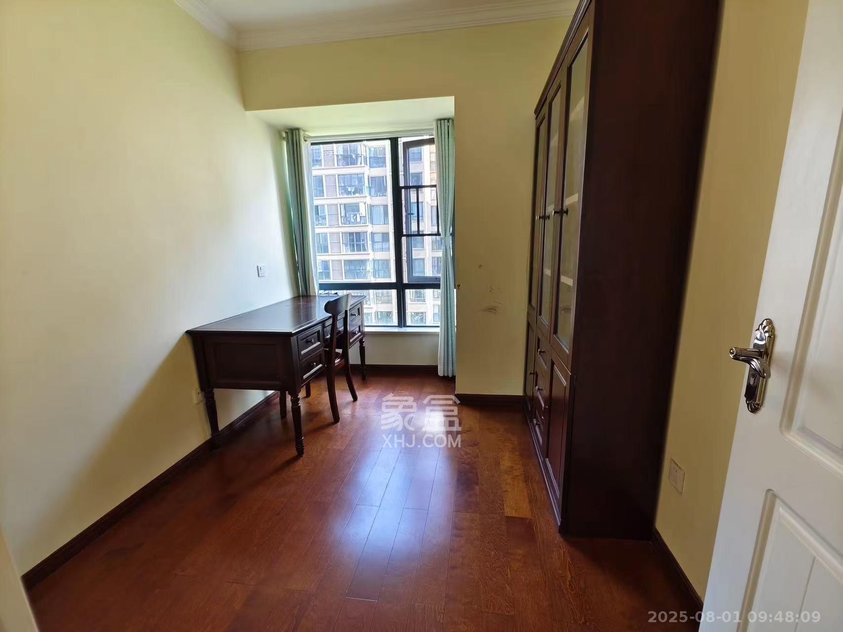 中建芙蓉嘉苑 4室2厅2卫 3000.0元/月 中建芙蓉嘉苑 4室2厅2卫 3000.0元/月室内图