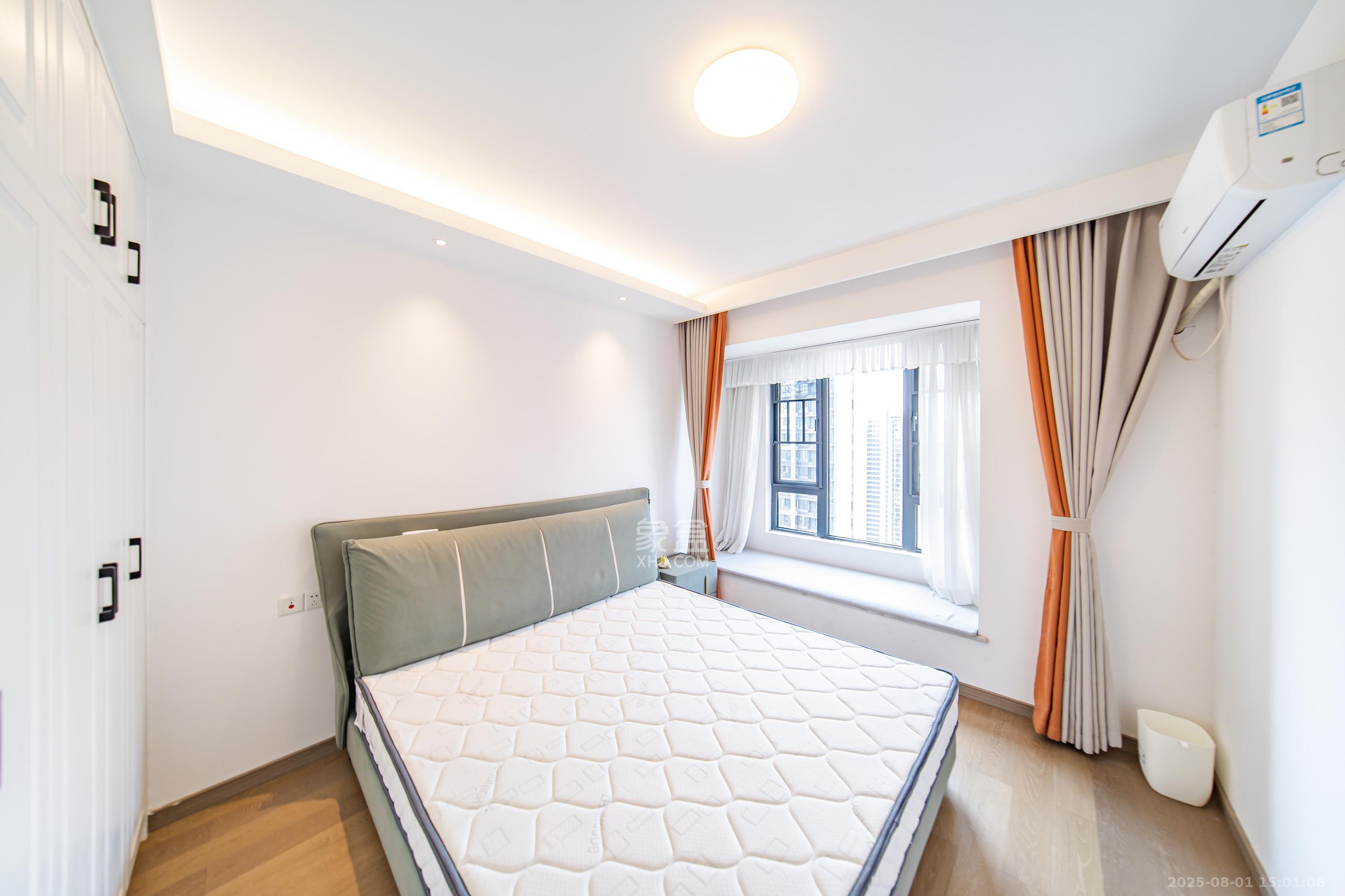 映客龙湖璟翠公馆(映客龙湖璟翠中心)  3室2厅2卫    145.0万 映客龙湖璟翠公馆(映客龙湖璟翠中心)  3室2厅2卫    145.0万卧室