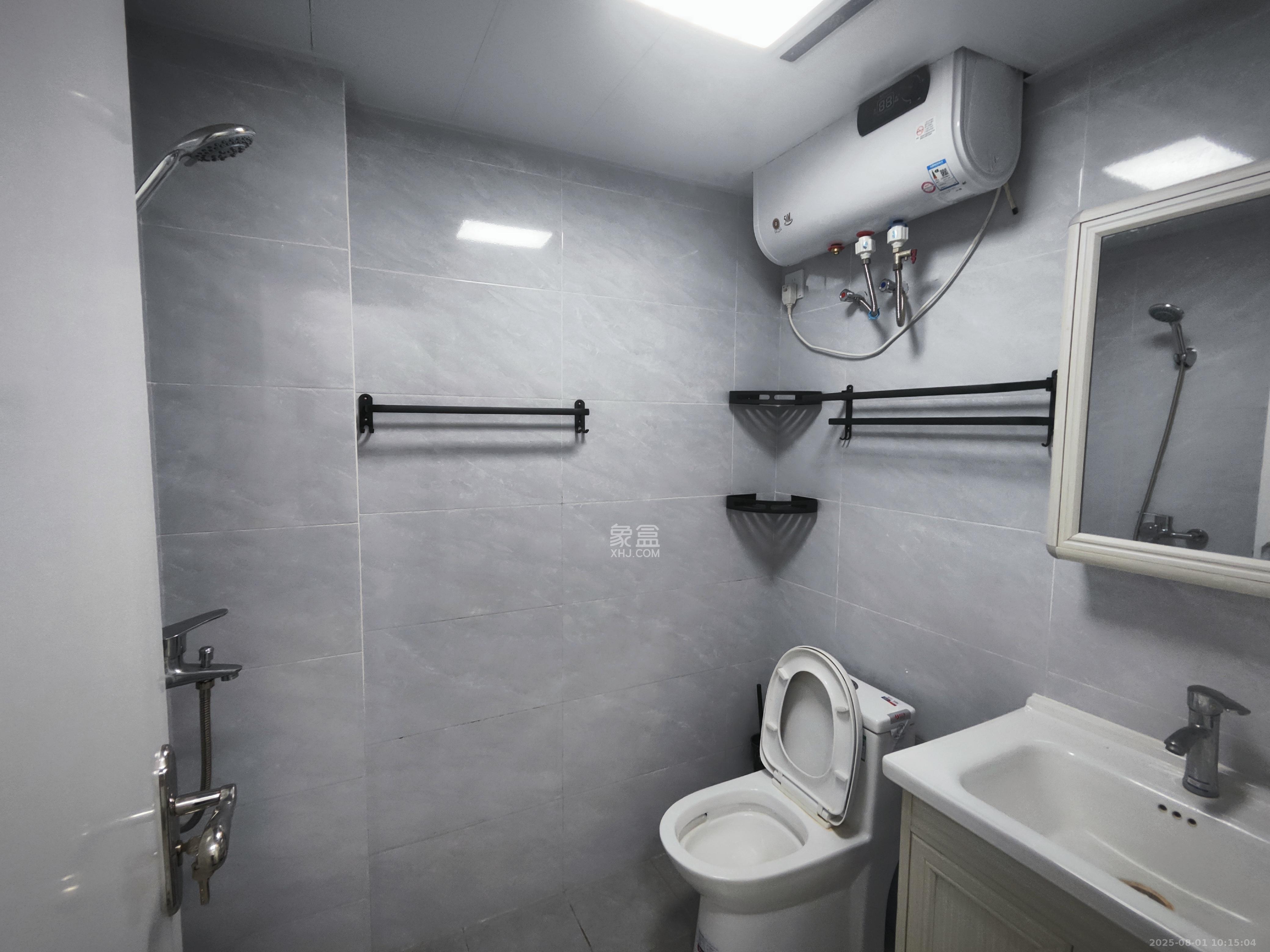 君悦新天地  1室0厅0卫    1800.0元/月室内图